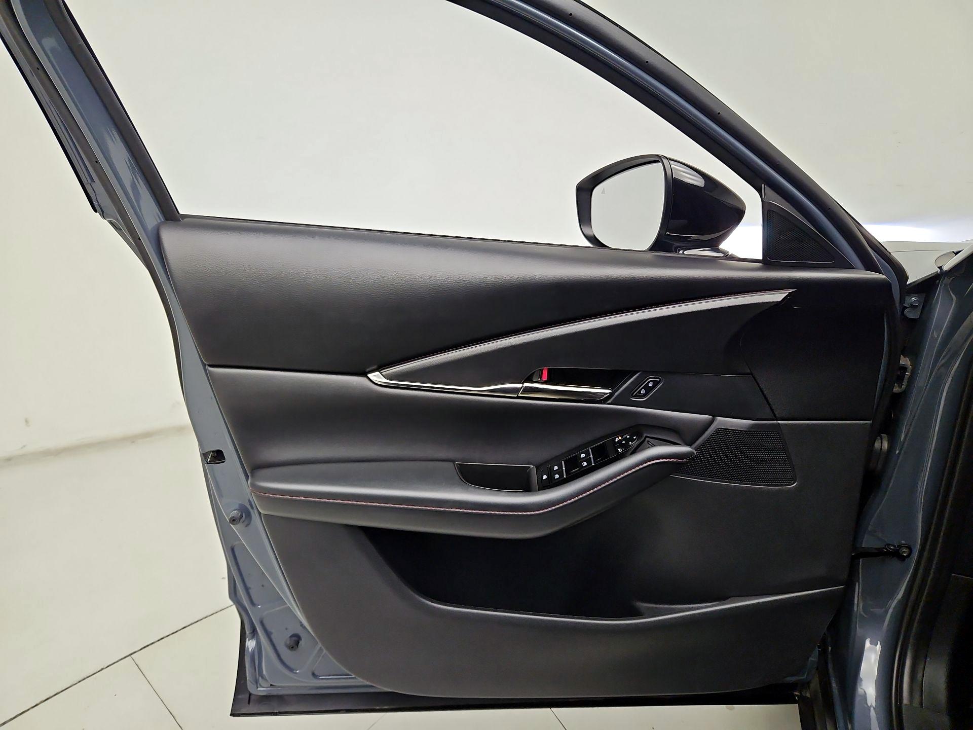 Thumbnail: 2022 Mazda CX-30 - 12