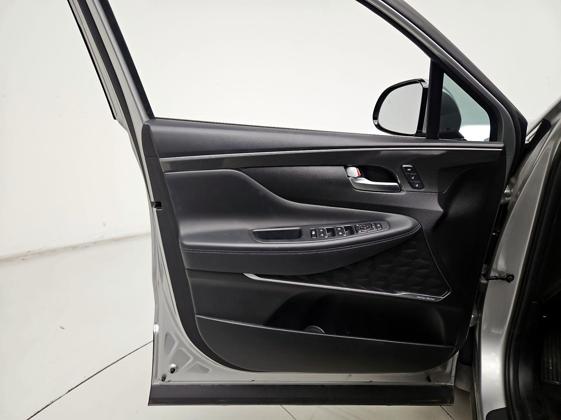 Thumbnail: 2022 Hyundai Santa Fe - 12