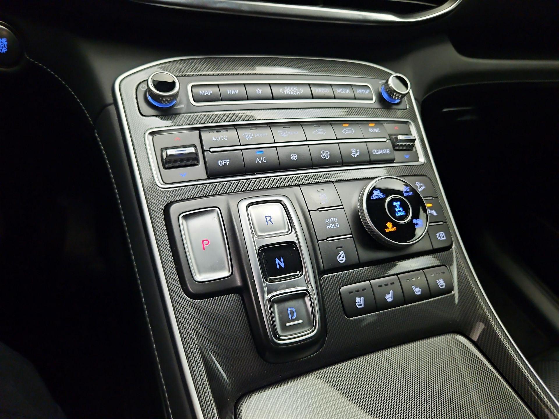 Thumbnail: 2022 Hyundai Santa Fe - 16