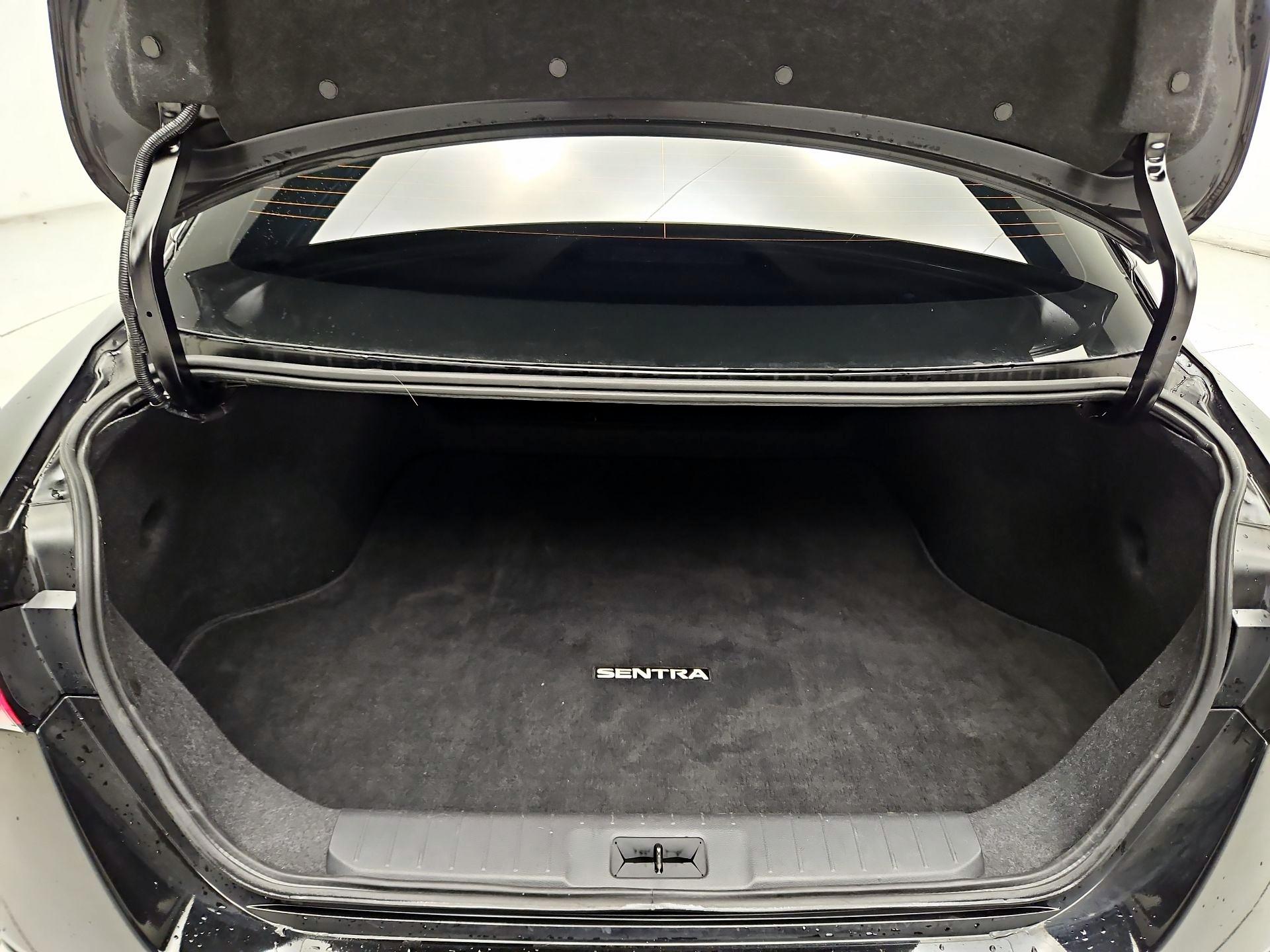 Thumbnail: 2024 Nissan Sentra - 18