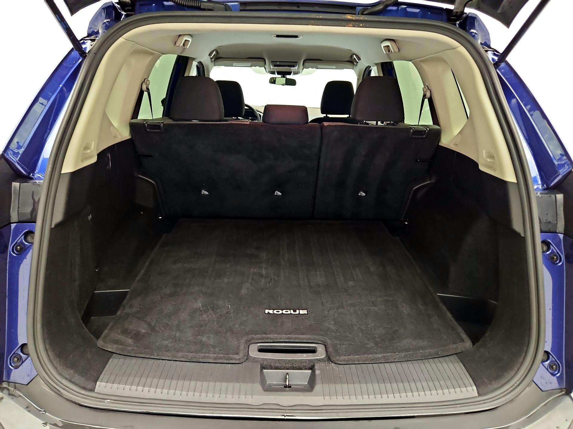 Thumbnail: 2022 Nissan Rogue - 18