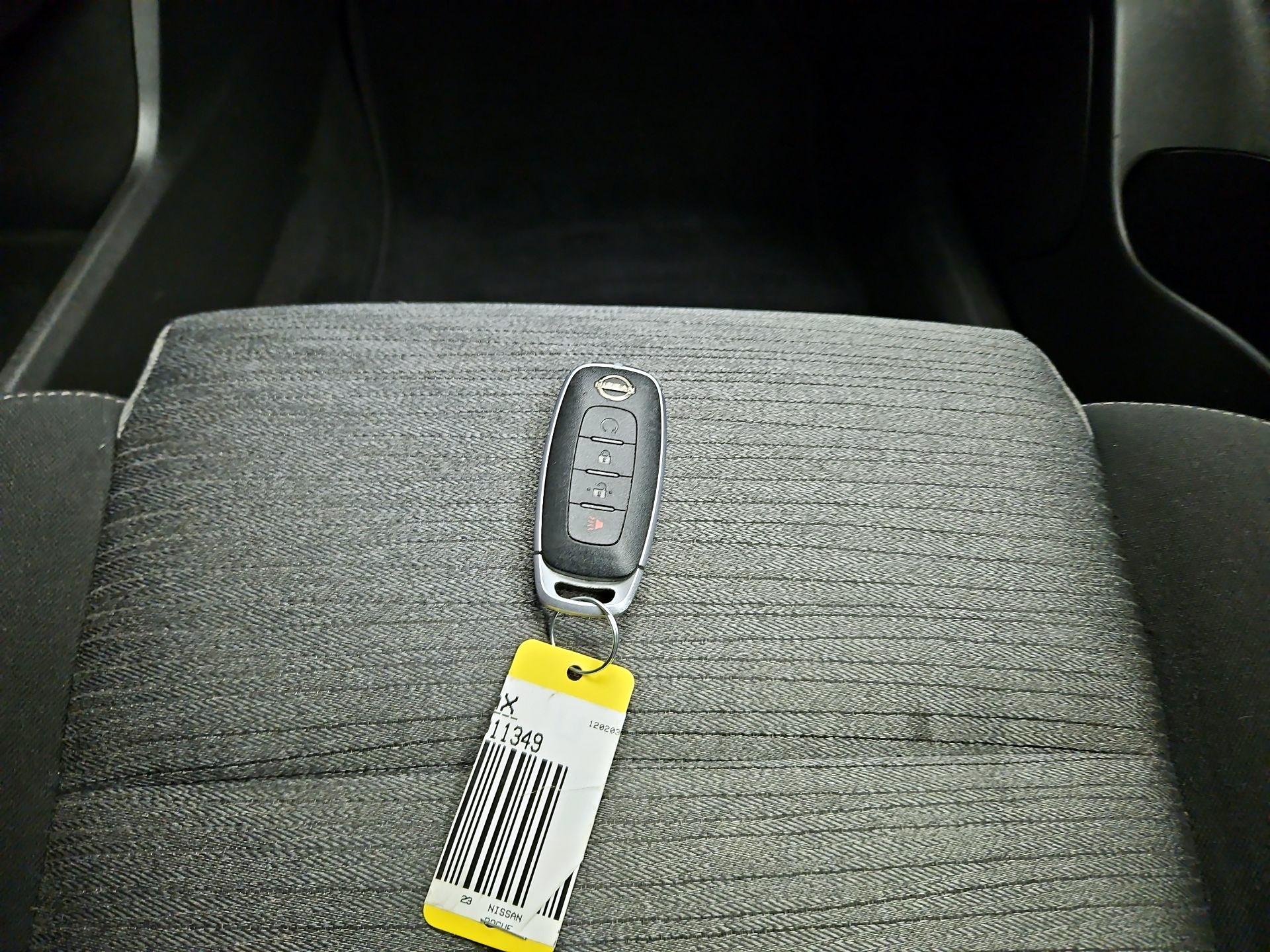 Thumbnail: 2023 Nissan Rogue - 20