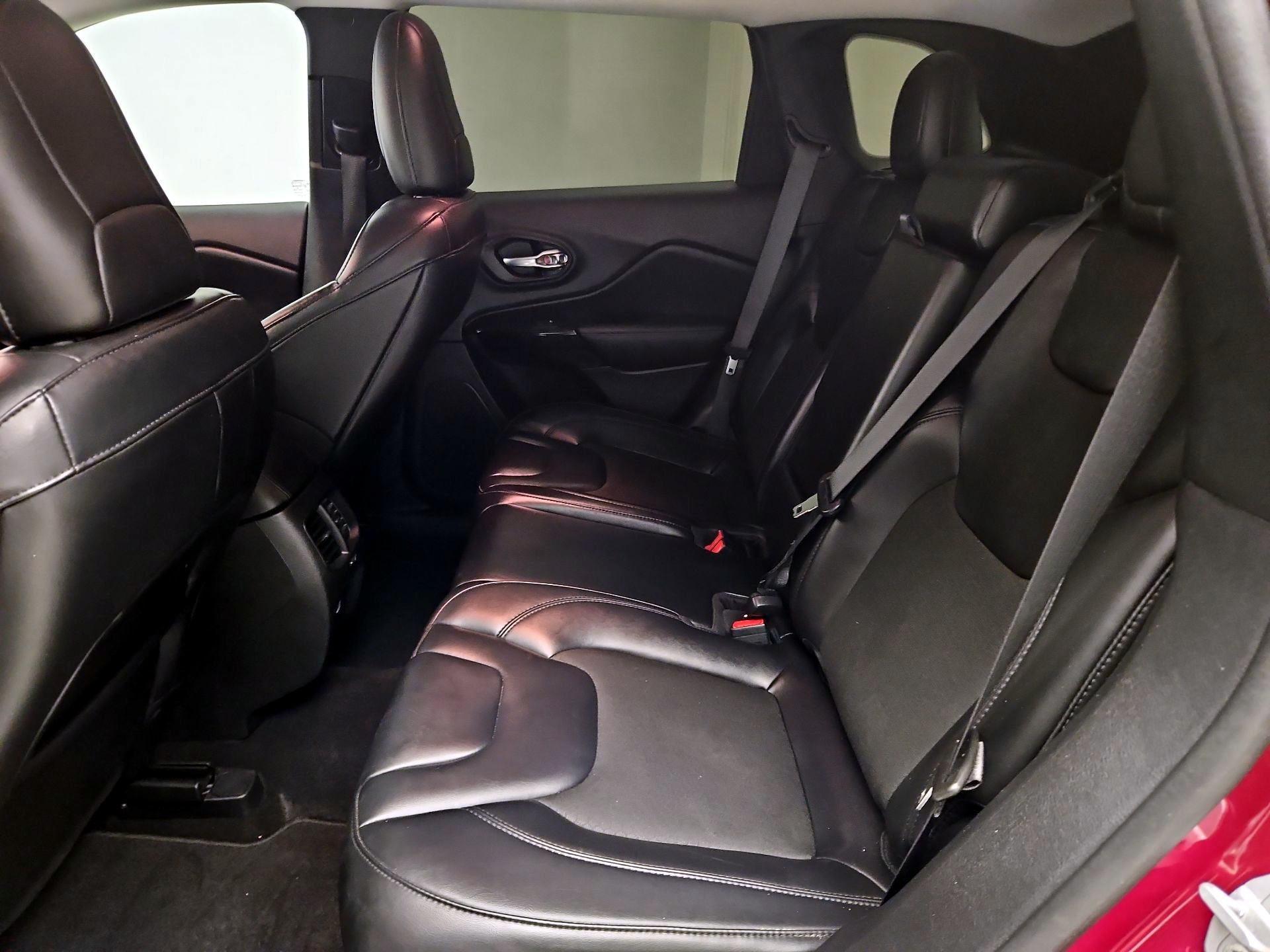 Thumbnail: 2021 Jeep Cherokee - 19