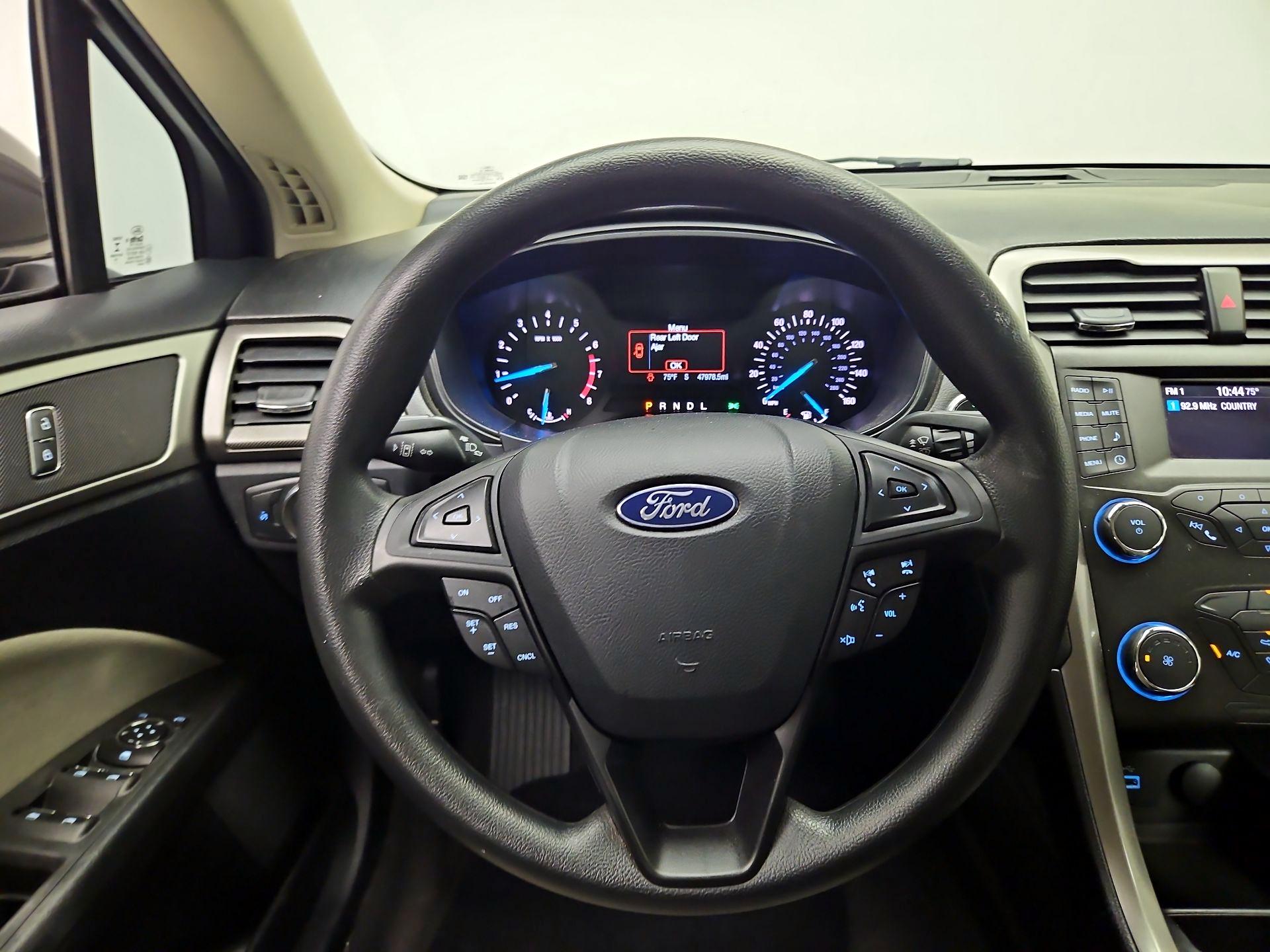 Thumbnail: 2020 Ford Fusion - 10