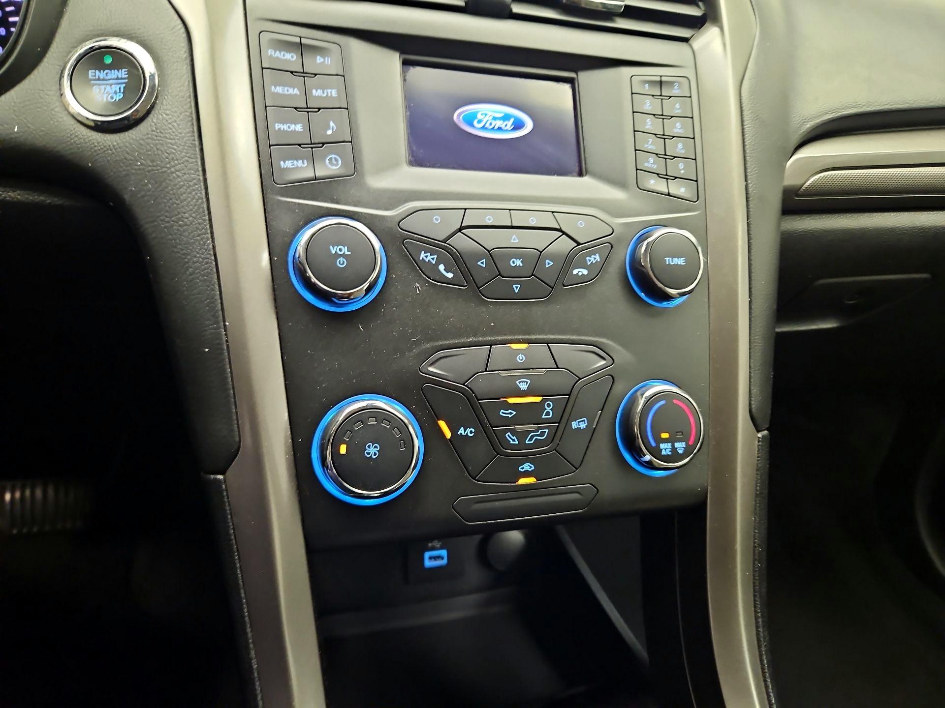 Thumbnail: 2020 Ford Fusion - 15