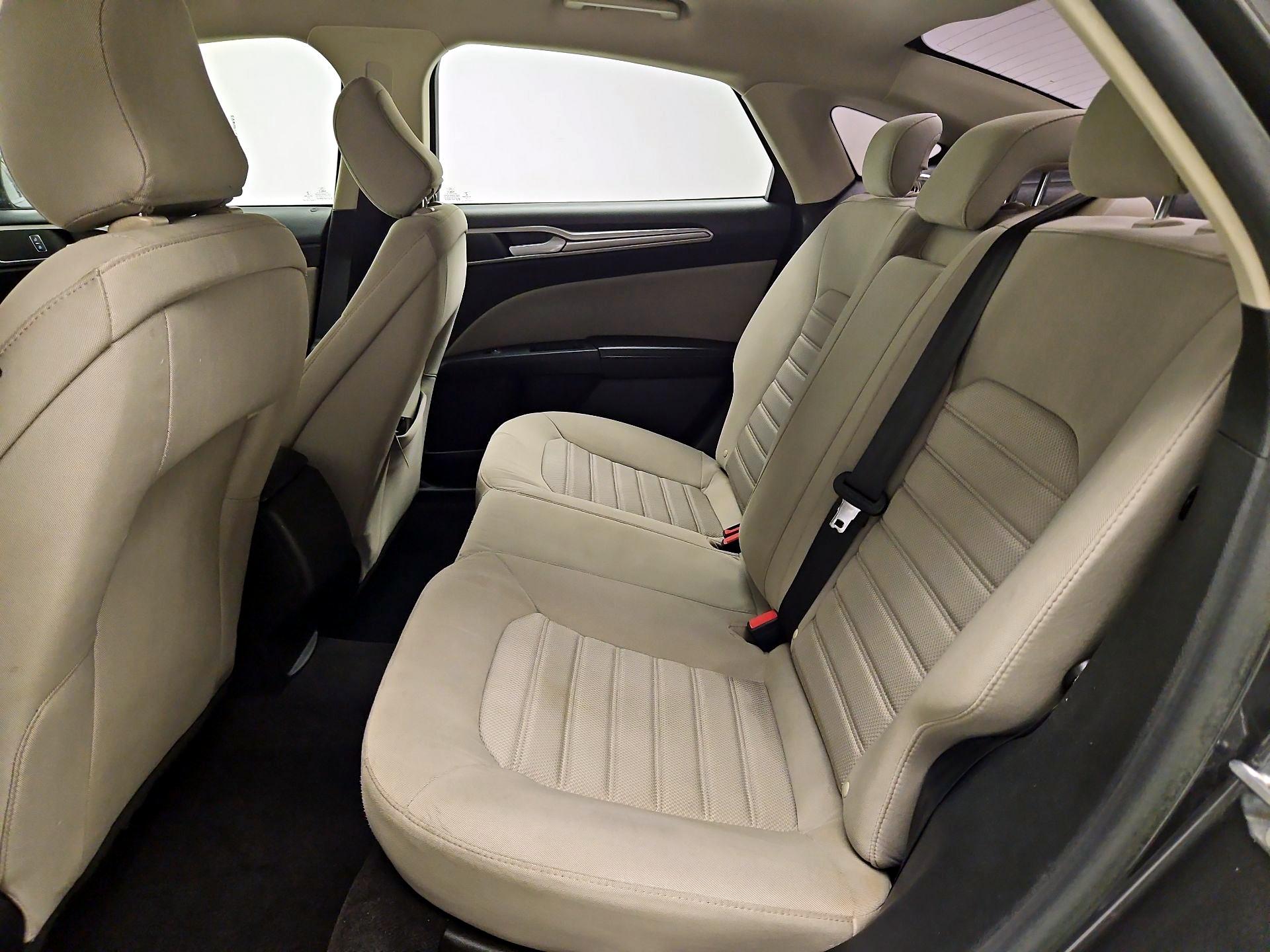 Thumbnail: 2020 Ford Fusion - 17