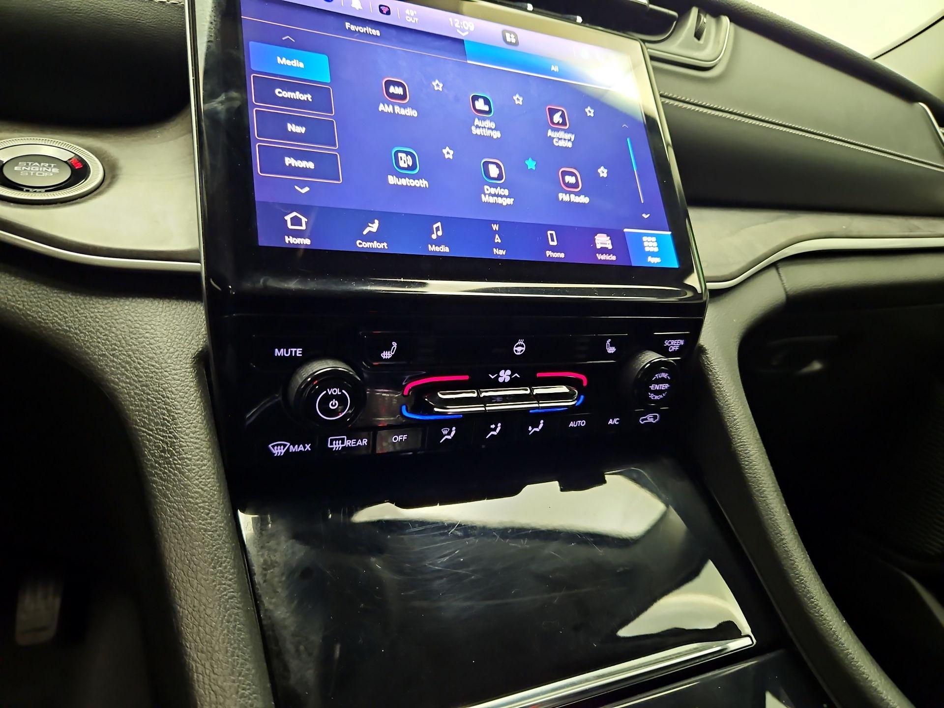 Thumbnail: 2023 Jeep Grand Cherokee L - 16