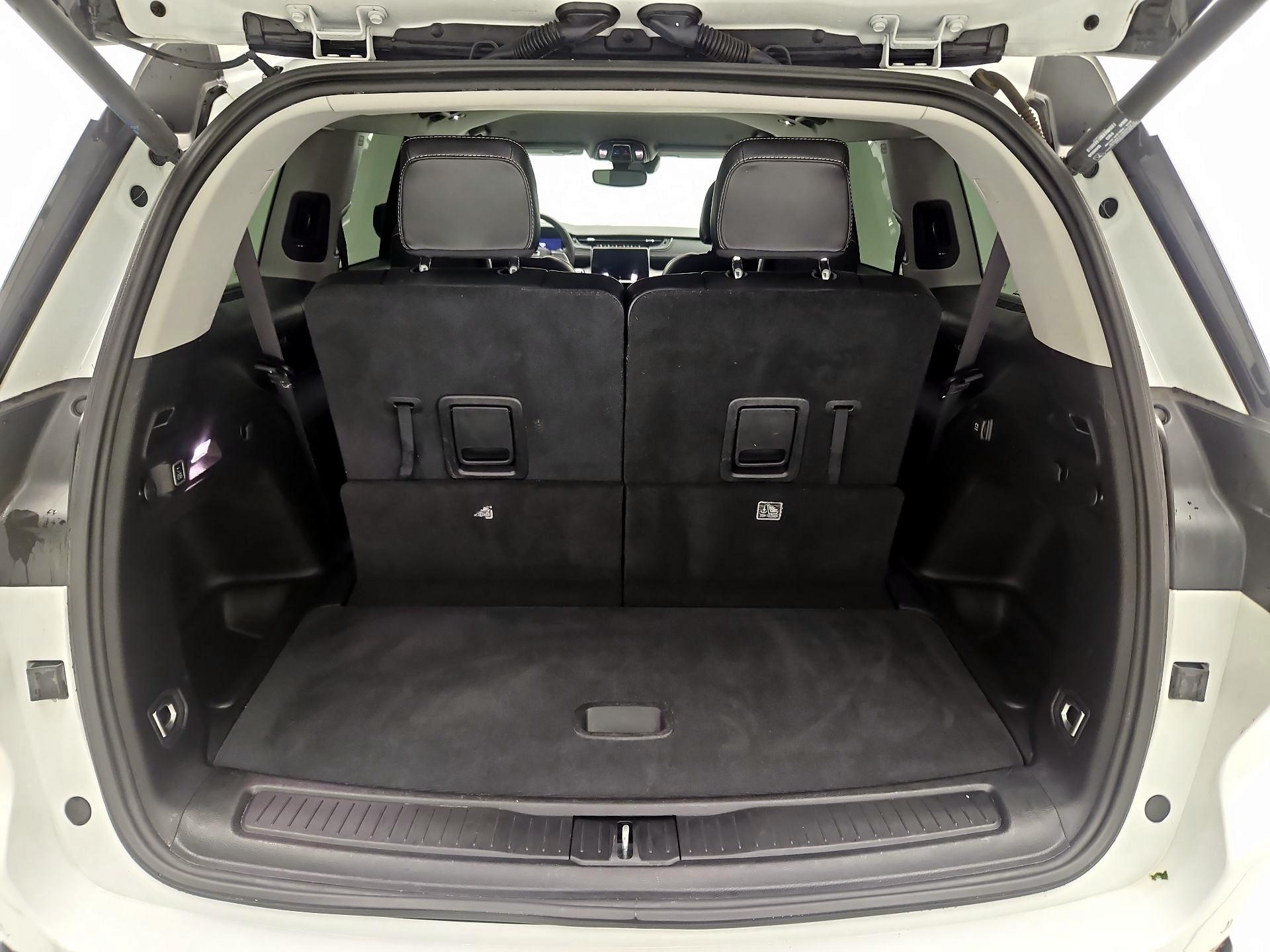 Thumbnail: 2023 Jeep Grand Cherokee L - 19