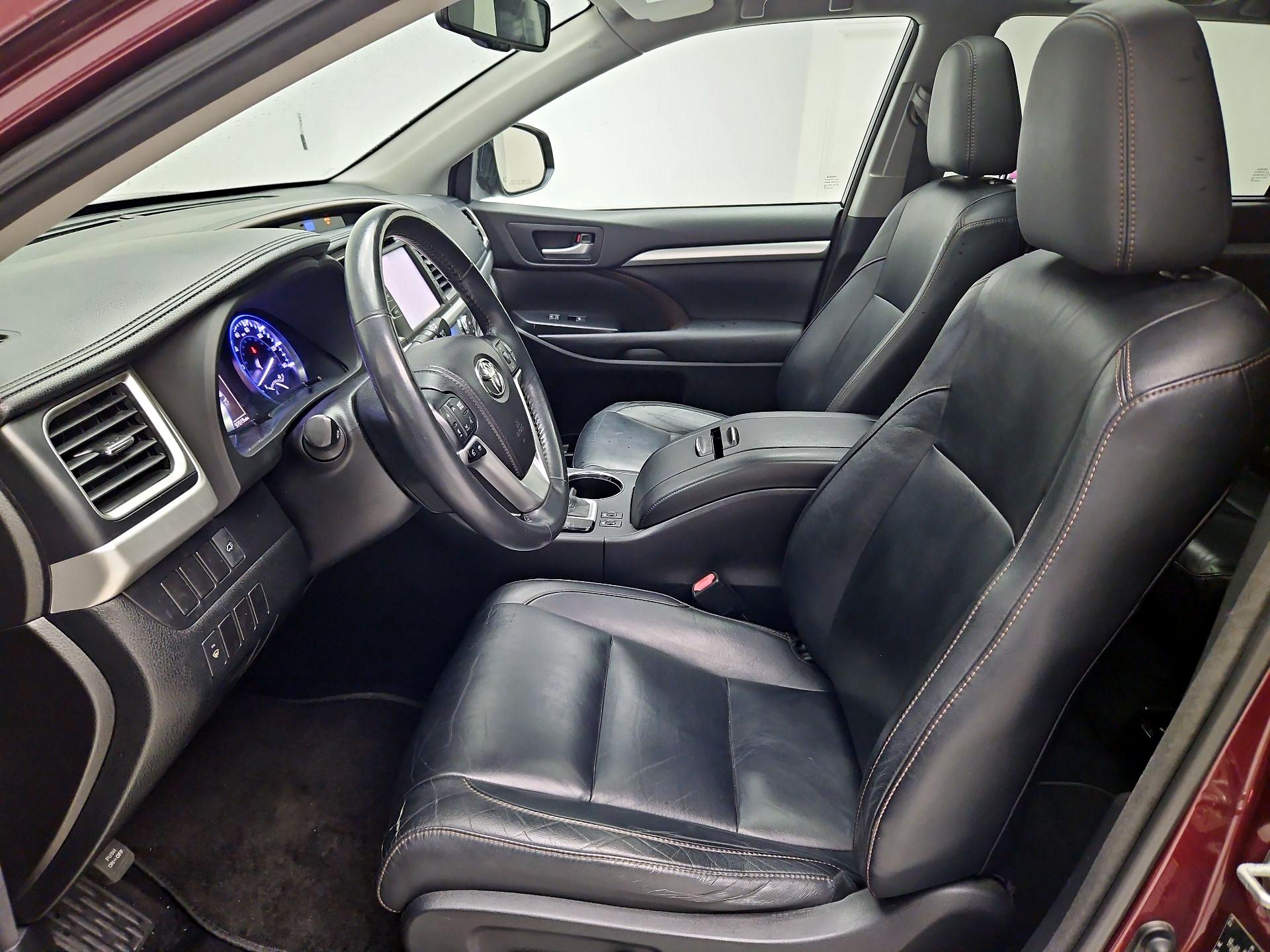 Thumbnail: 2014 Toyota Highlander - 11
