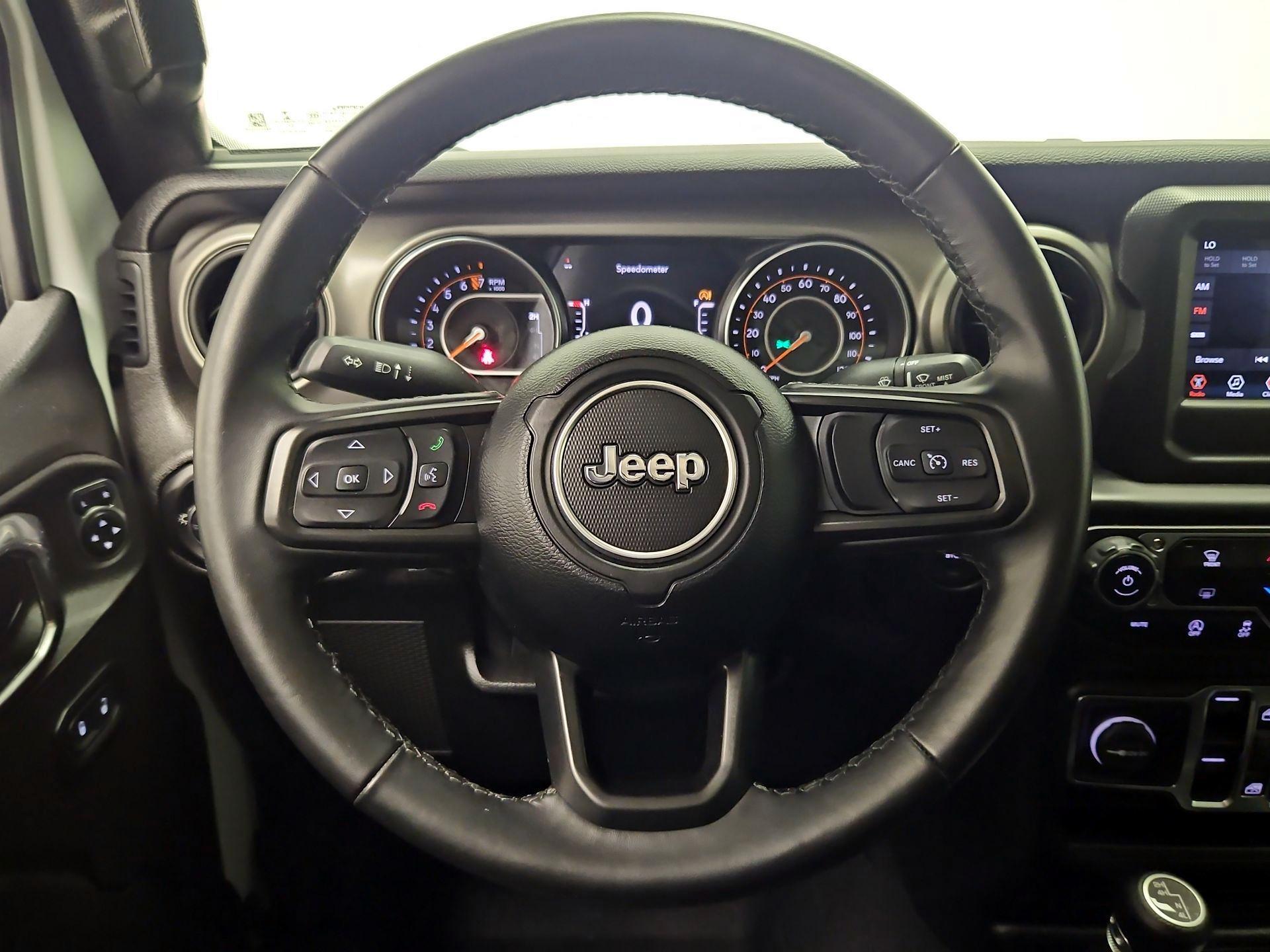 Thumbnail: 2021 Jeep Gladiator - 10