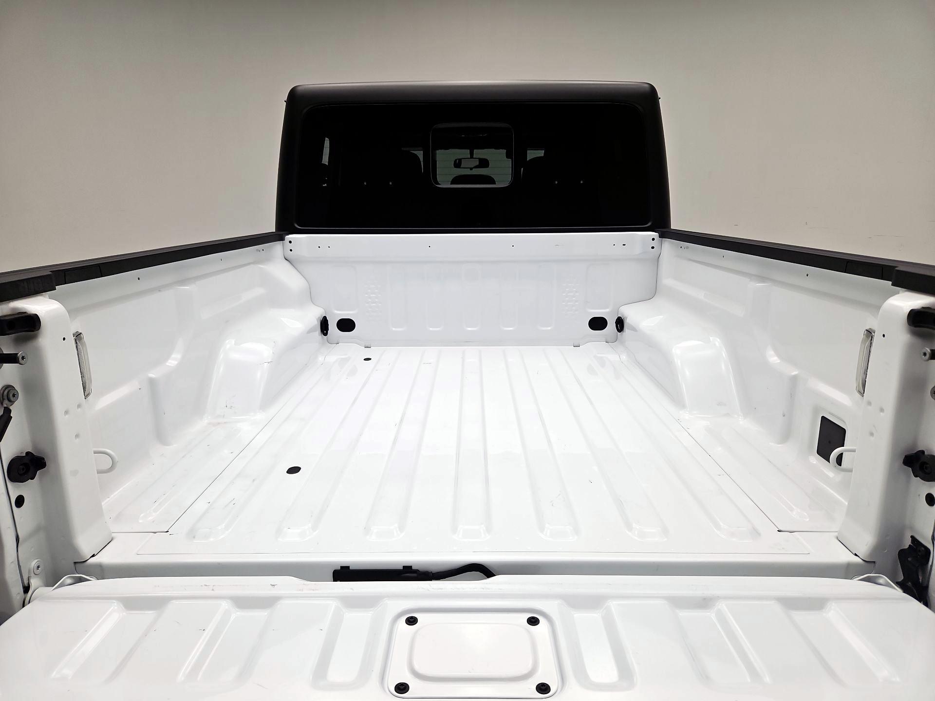 Thumbnail: 2021 Jeep Gladiator - 20