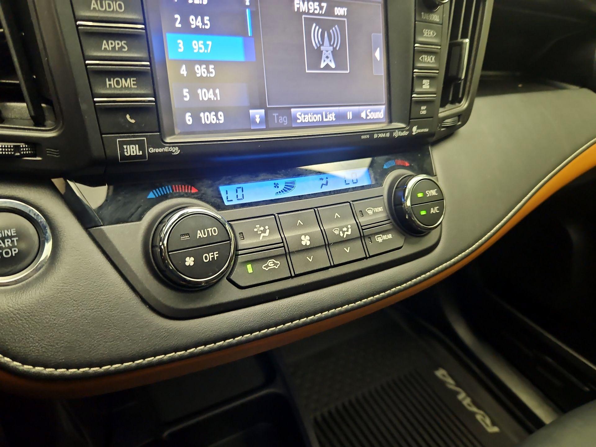 Thumbnail: 2016 Toyota RAV4 - 17