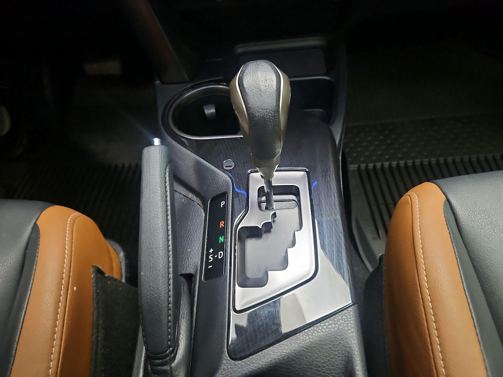 Thumbnail: 2016 Toyota RAV4 - 18