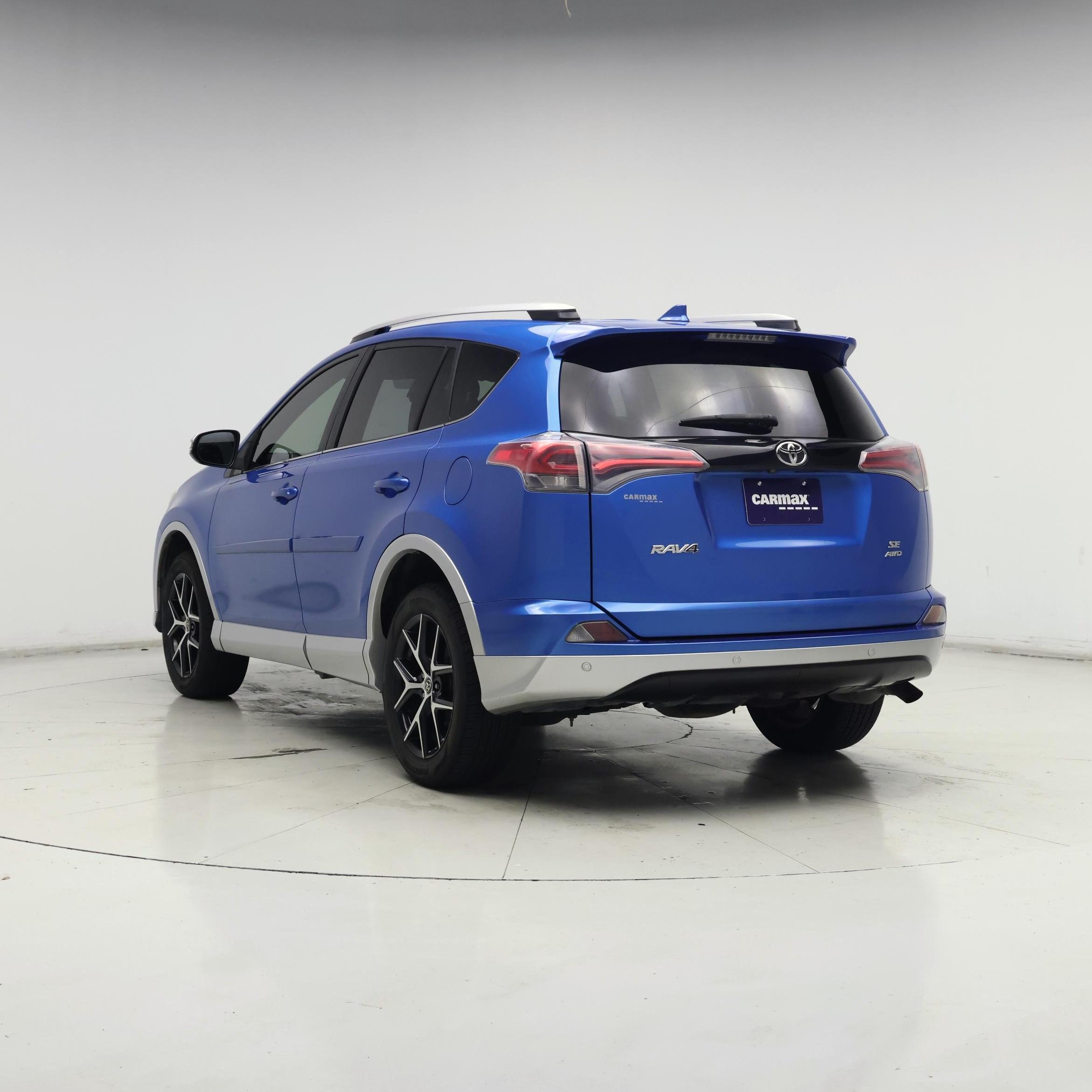 Thumbnail: 2016 Toyota RAV4 - 2
