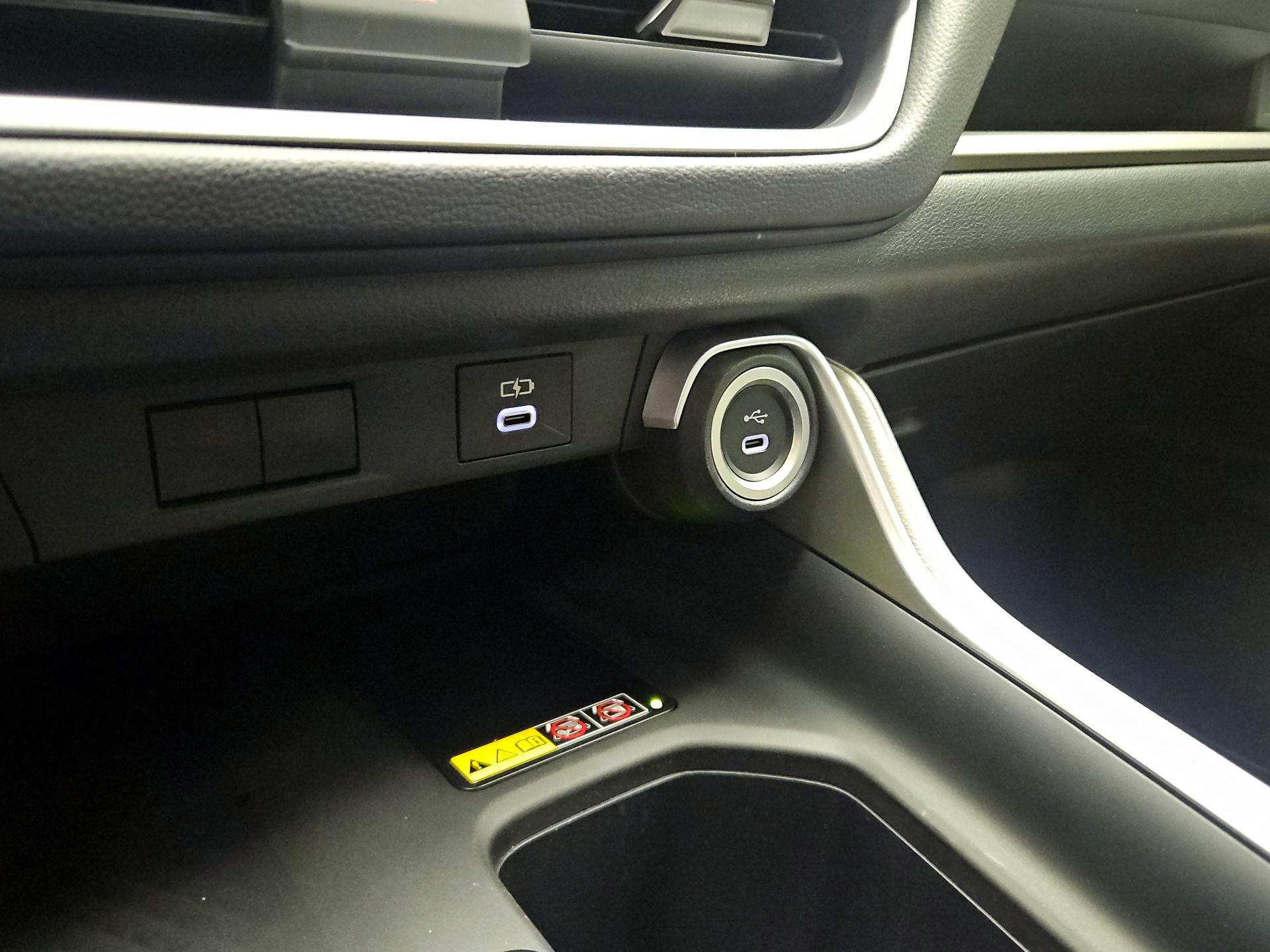 Thumbnail: 2024 Toyota Grand Highlander - 18