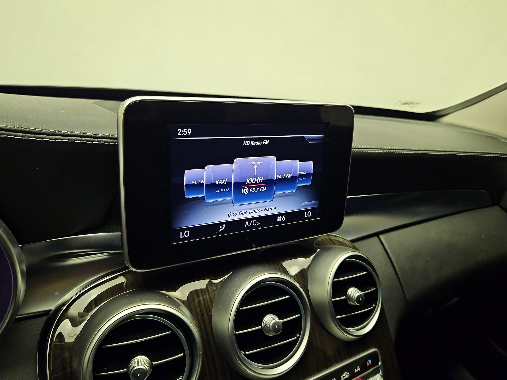 Thumbnail: 2015 Mercedes-Benz C-Class - 15