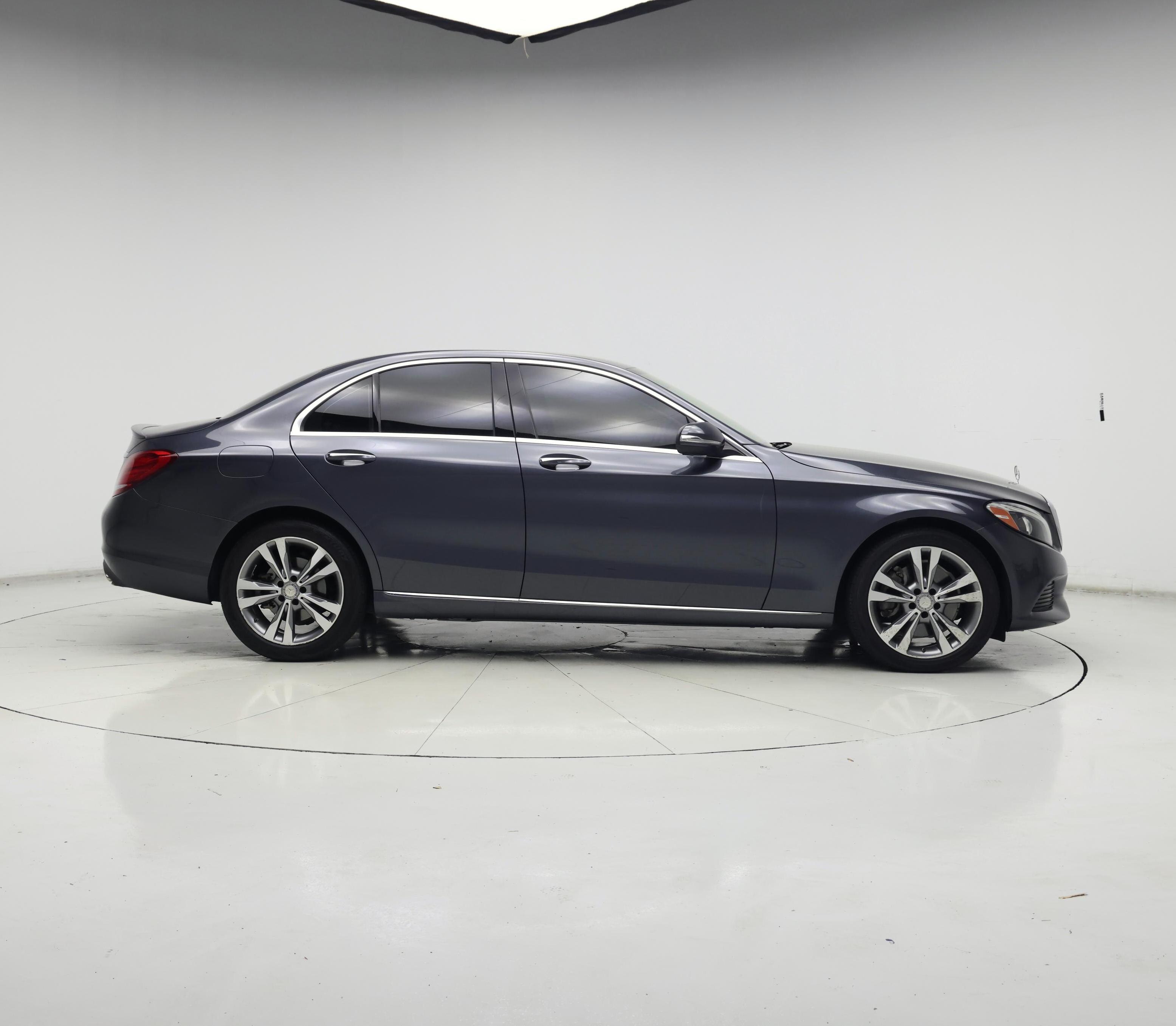 Thumbnail: 2015 Mercedes-Benz C-Class - 7