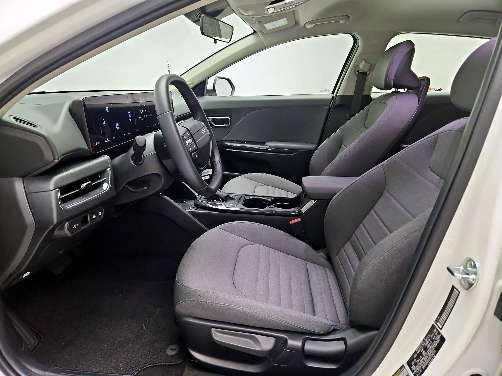 Thumbnail: 2025 Kia K4 - 11