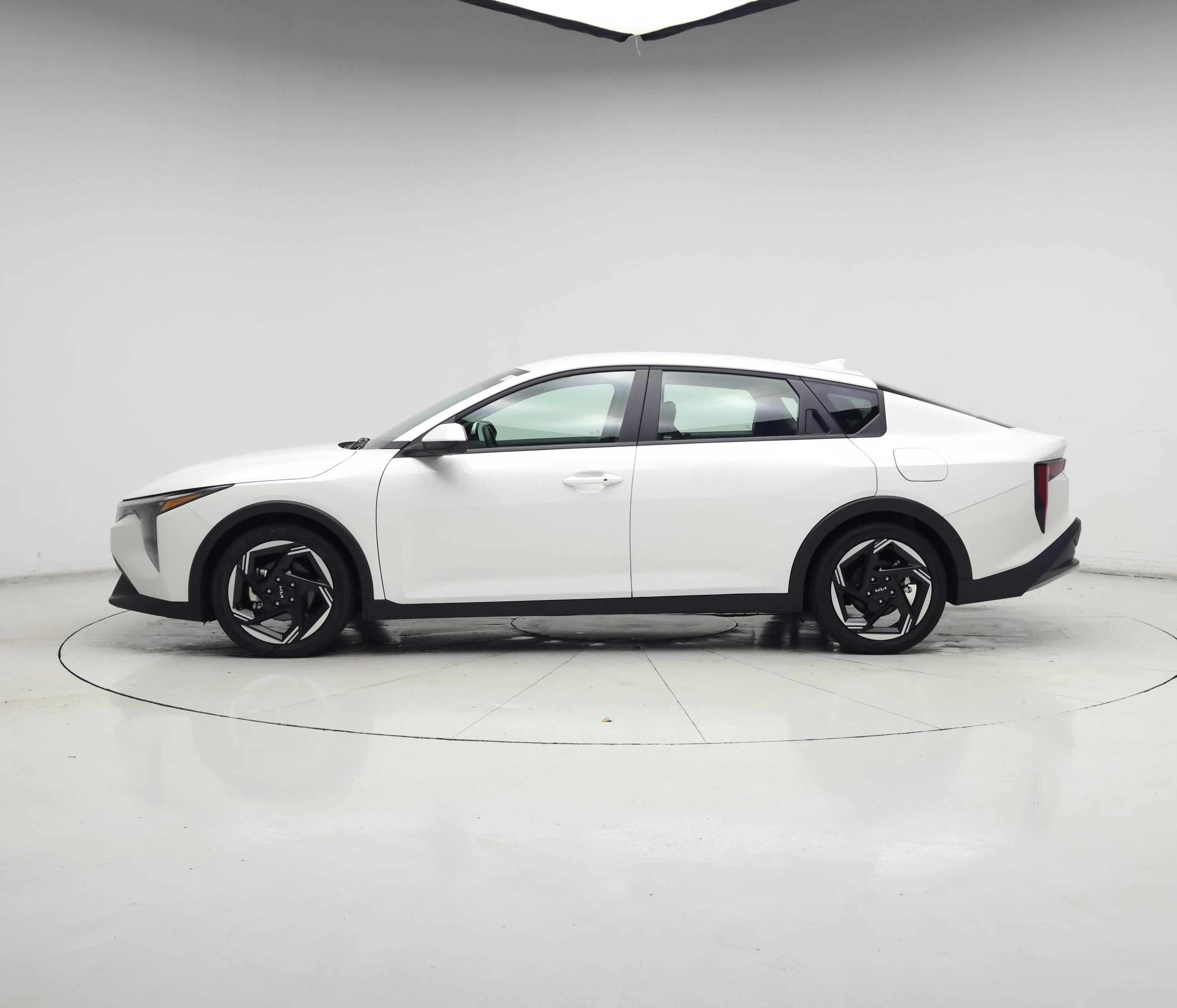 Thumbnail: 2025 Kia K4 - 3