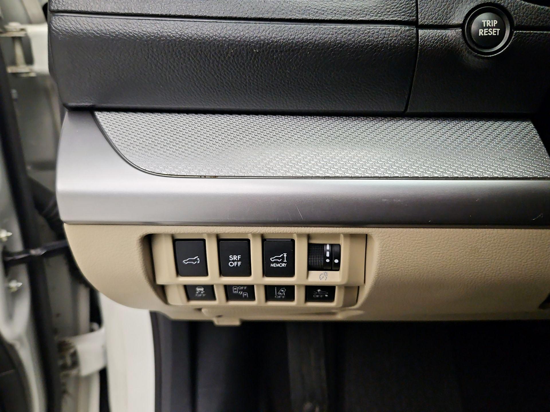 Thumbnail: 2016 Subaru Outback - 13