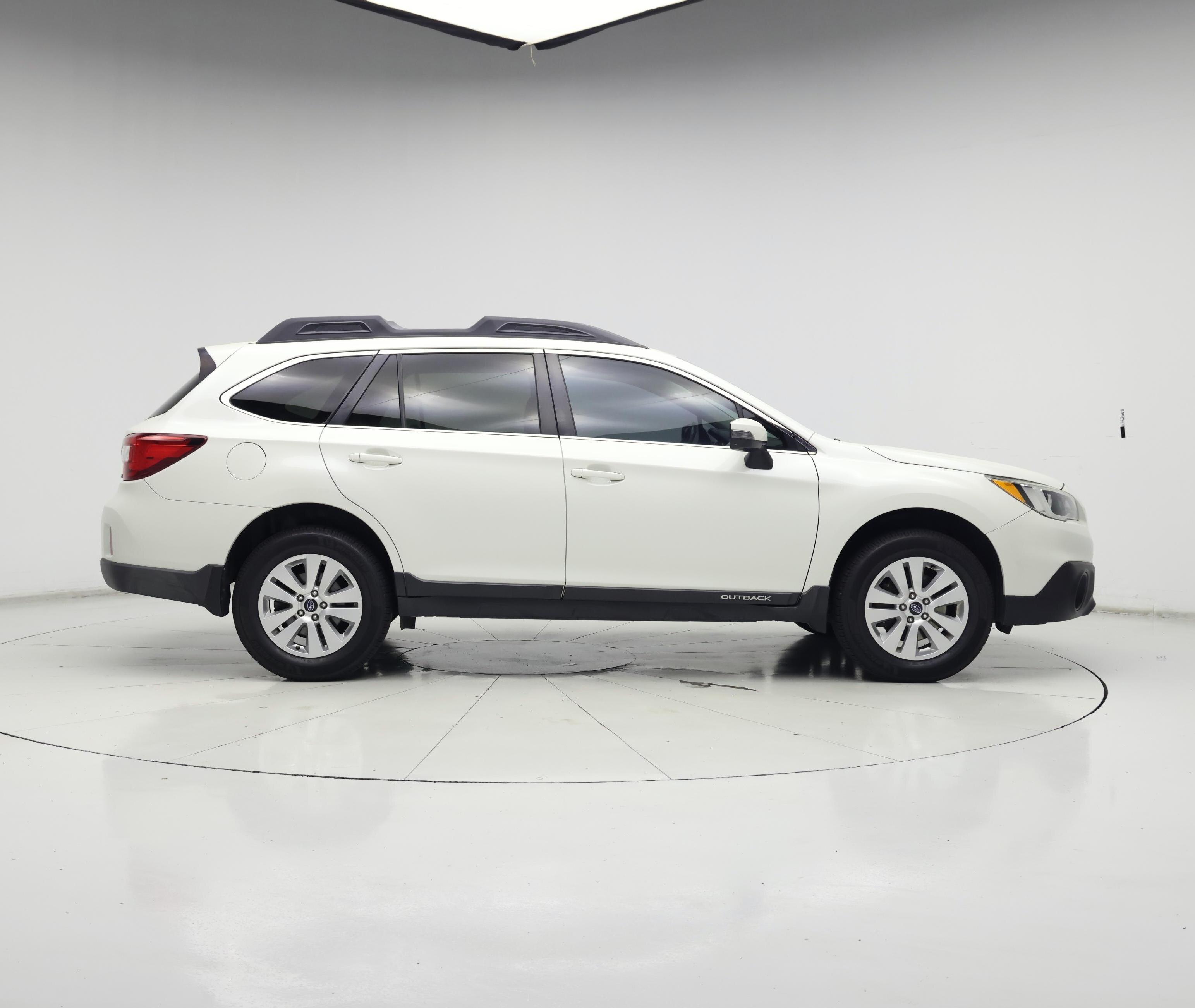 Thumbnail: 2016 Subaru Outback - 7