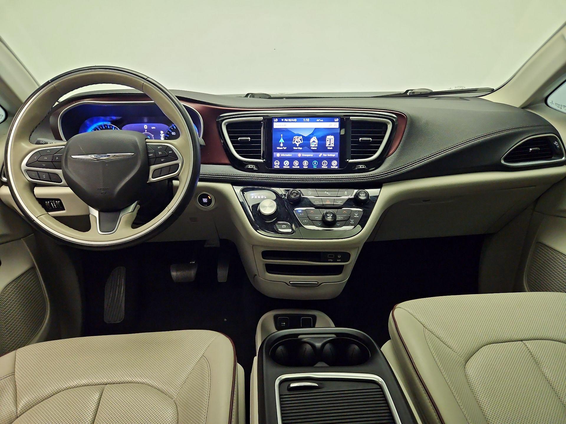 Thumbnail: 2020 Chrysler Pacifica - 9