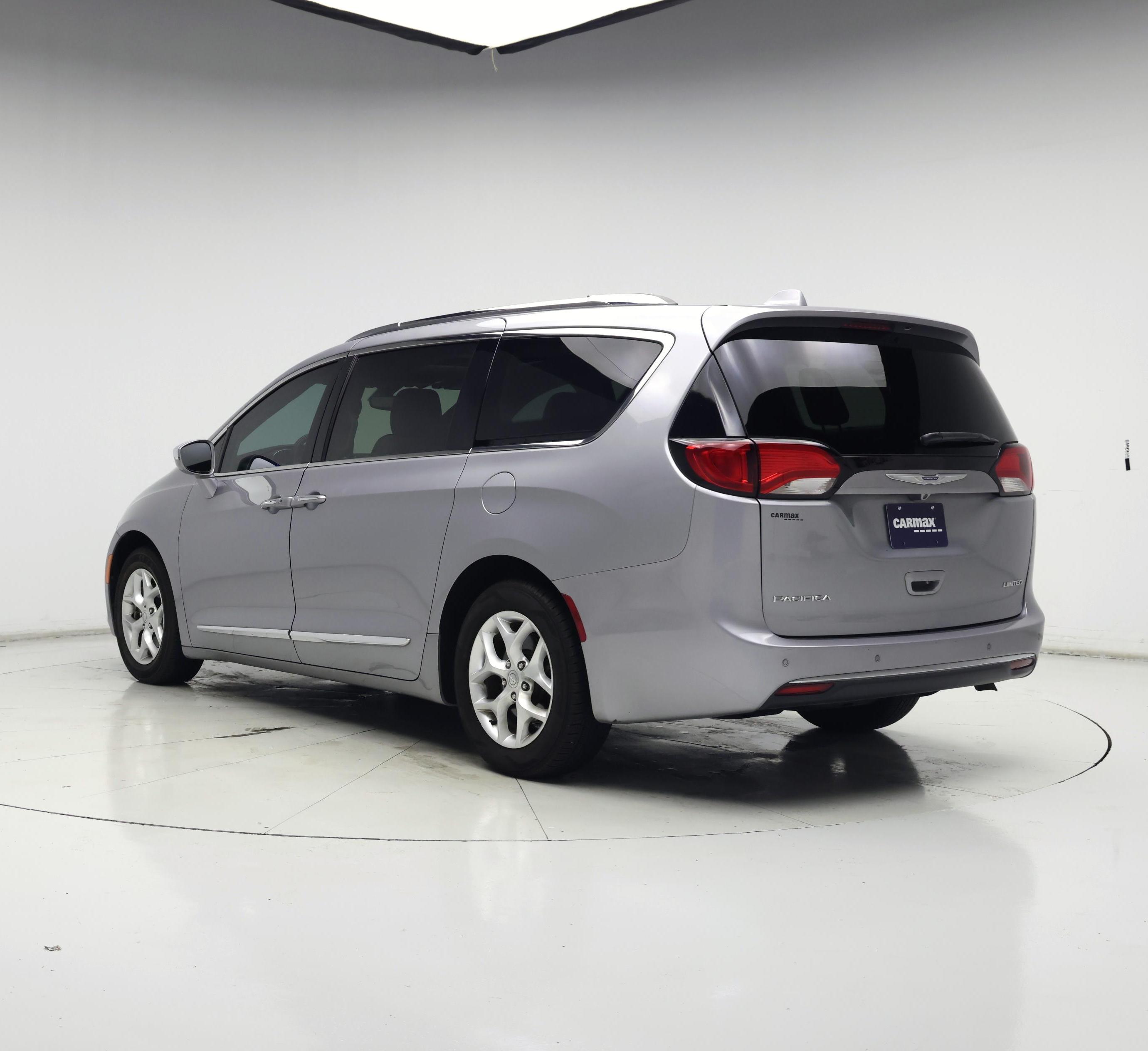 Thumbnail: 2020 Chrysler Pacifica - 2