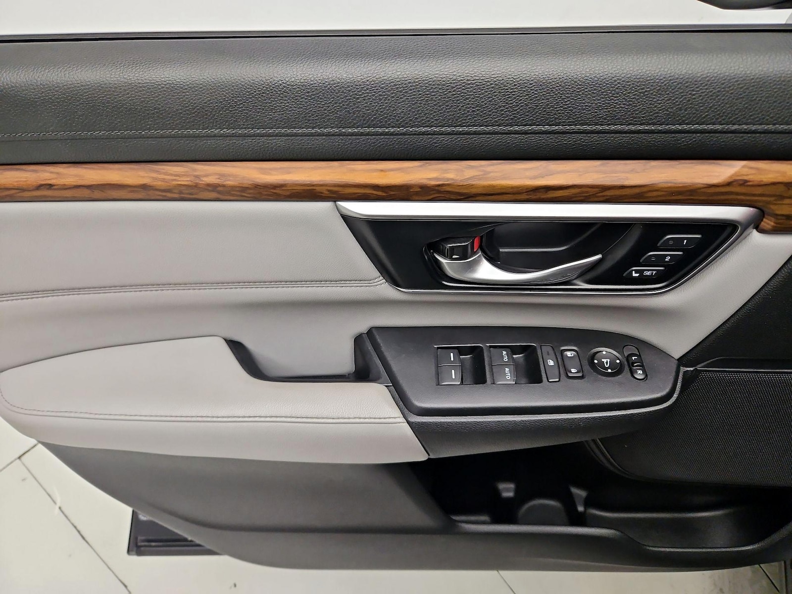 2021 Honda CR-V Touring - Photo 13