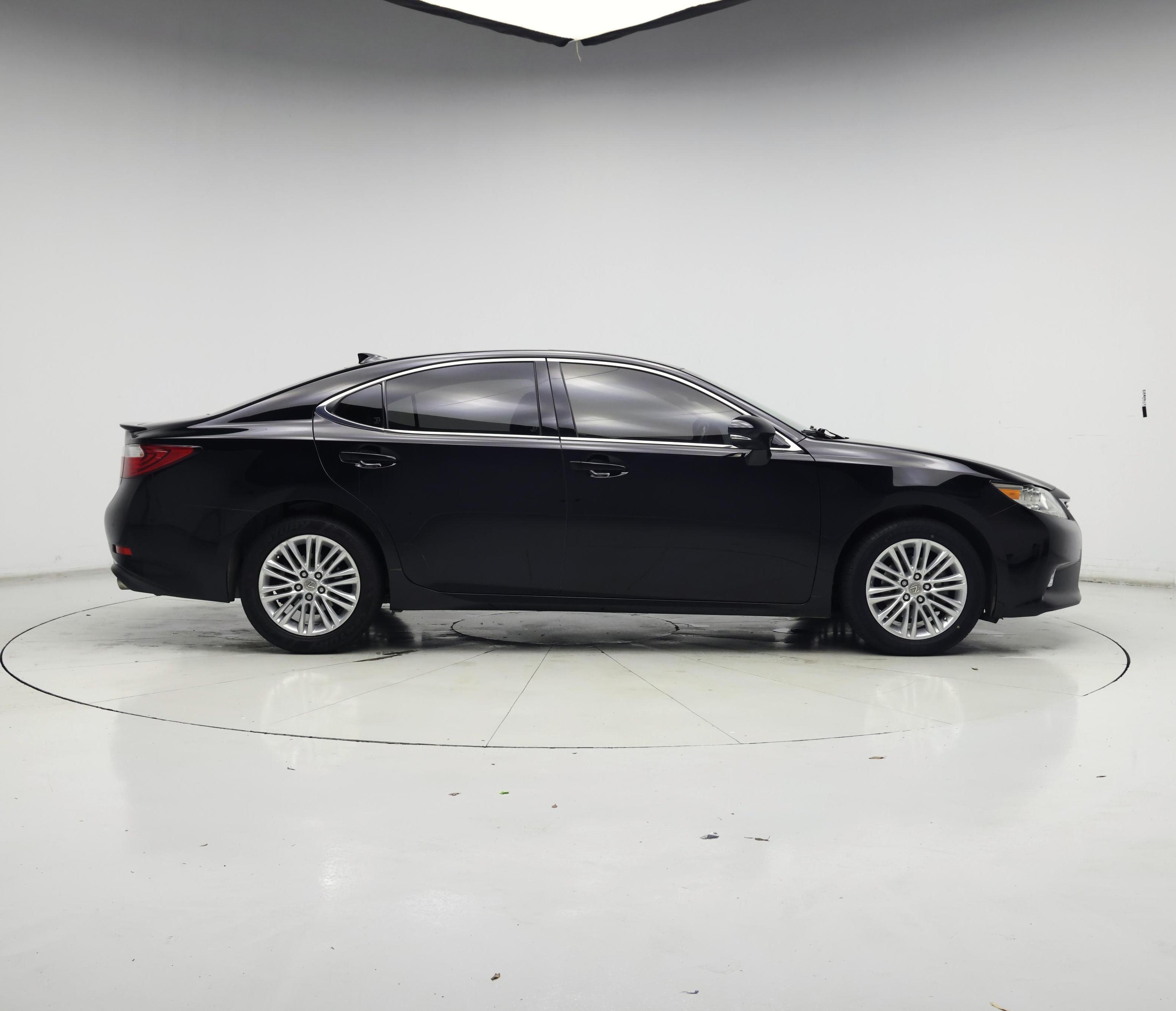 Thumbnail: 2015 Lexus ES - 7