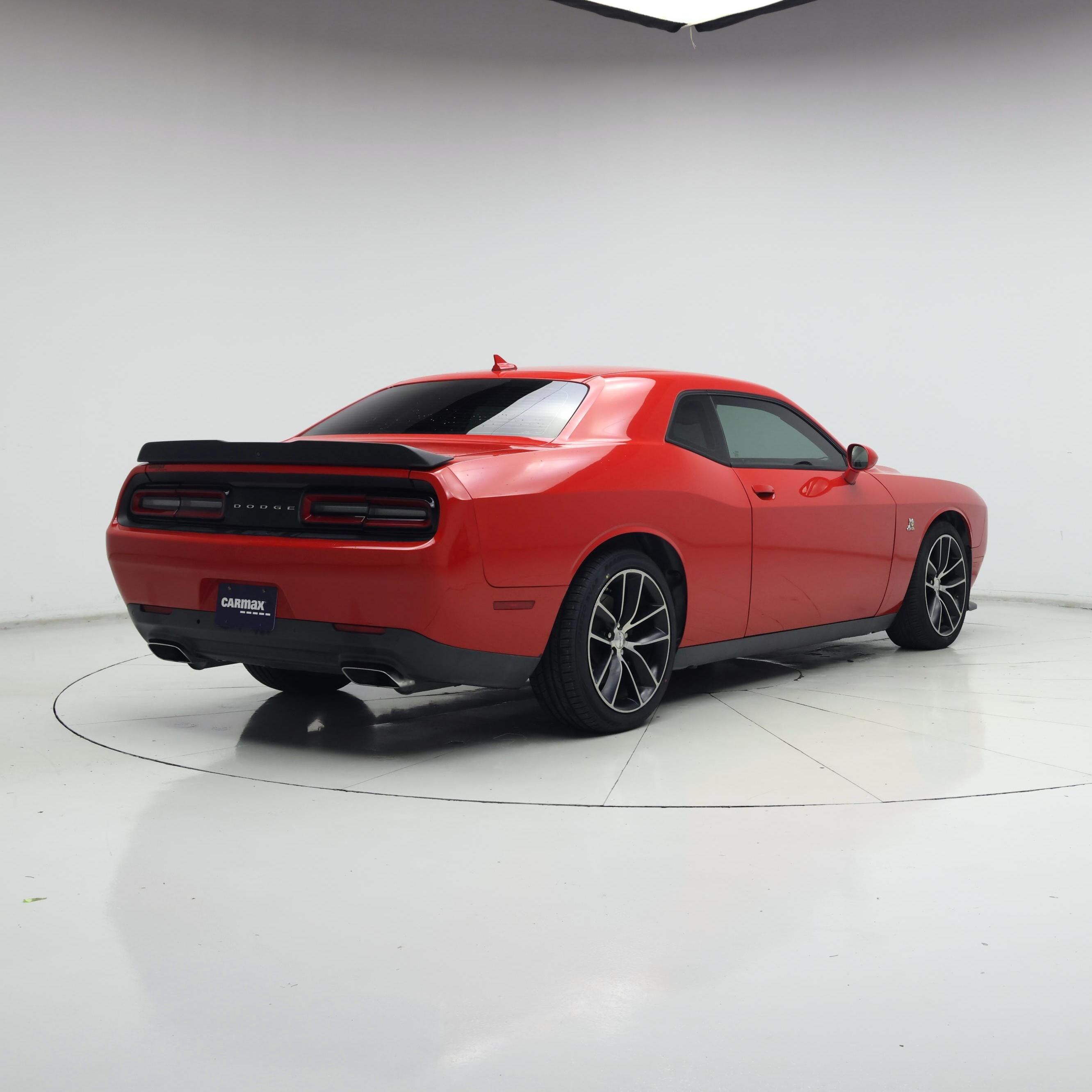 Thumbnail: 2015 Dodge Challenger - 8