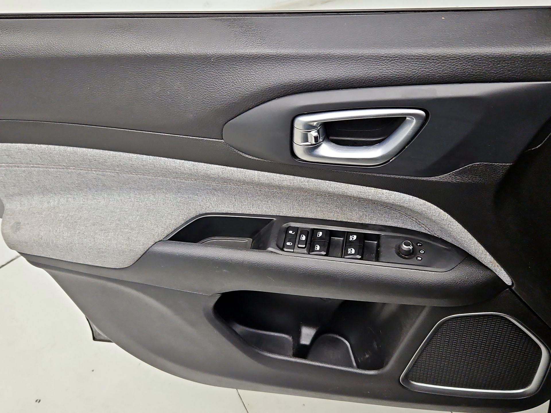 Thumbnail: 2023 Jeep Compass - 12