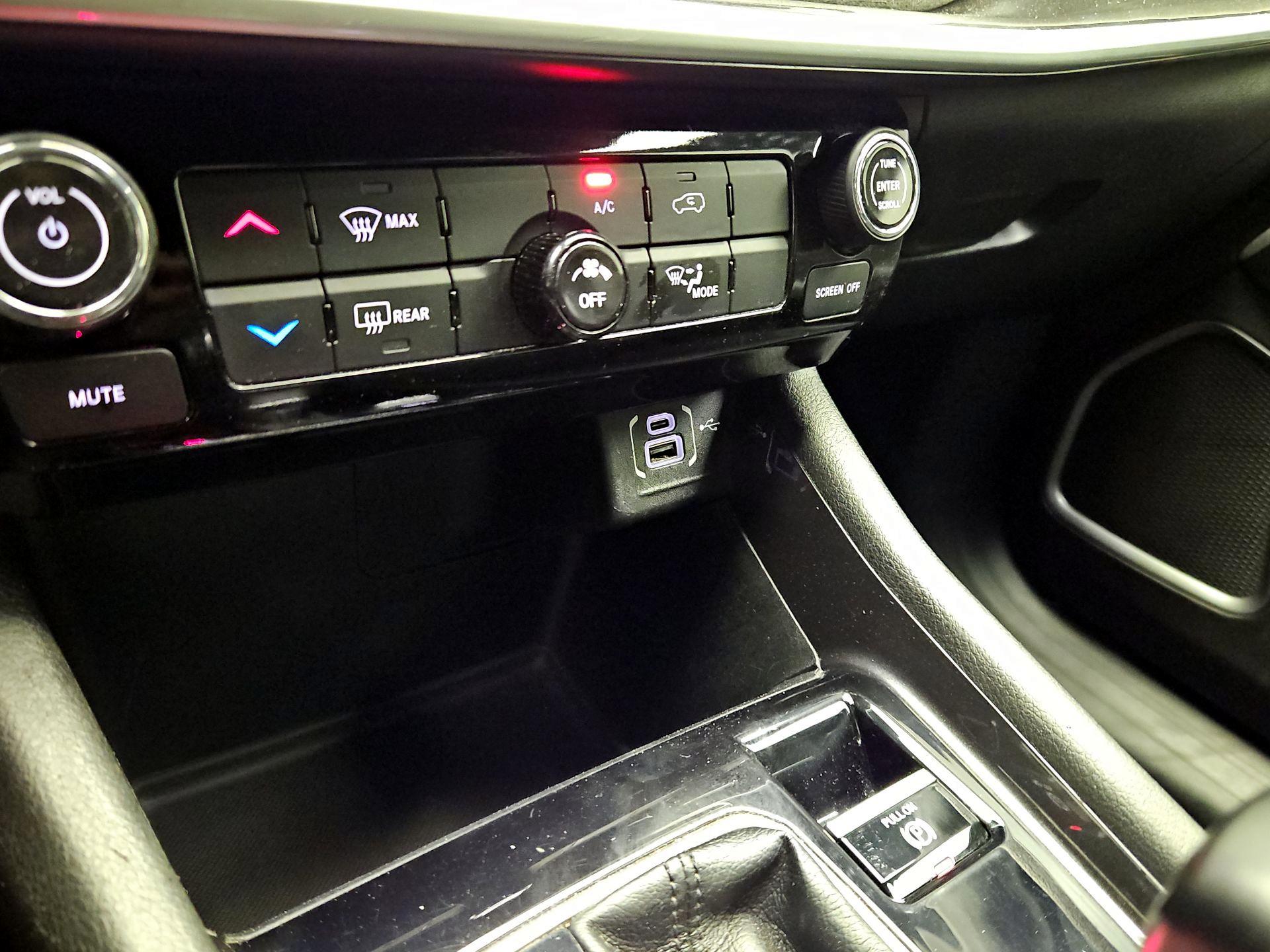 Thumbnail: 2023 Jeep Compass - 18