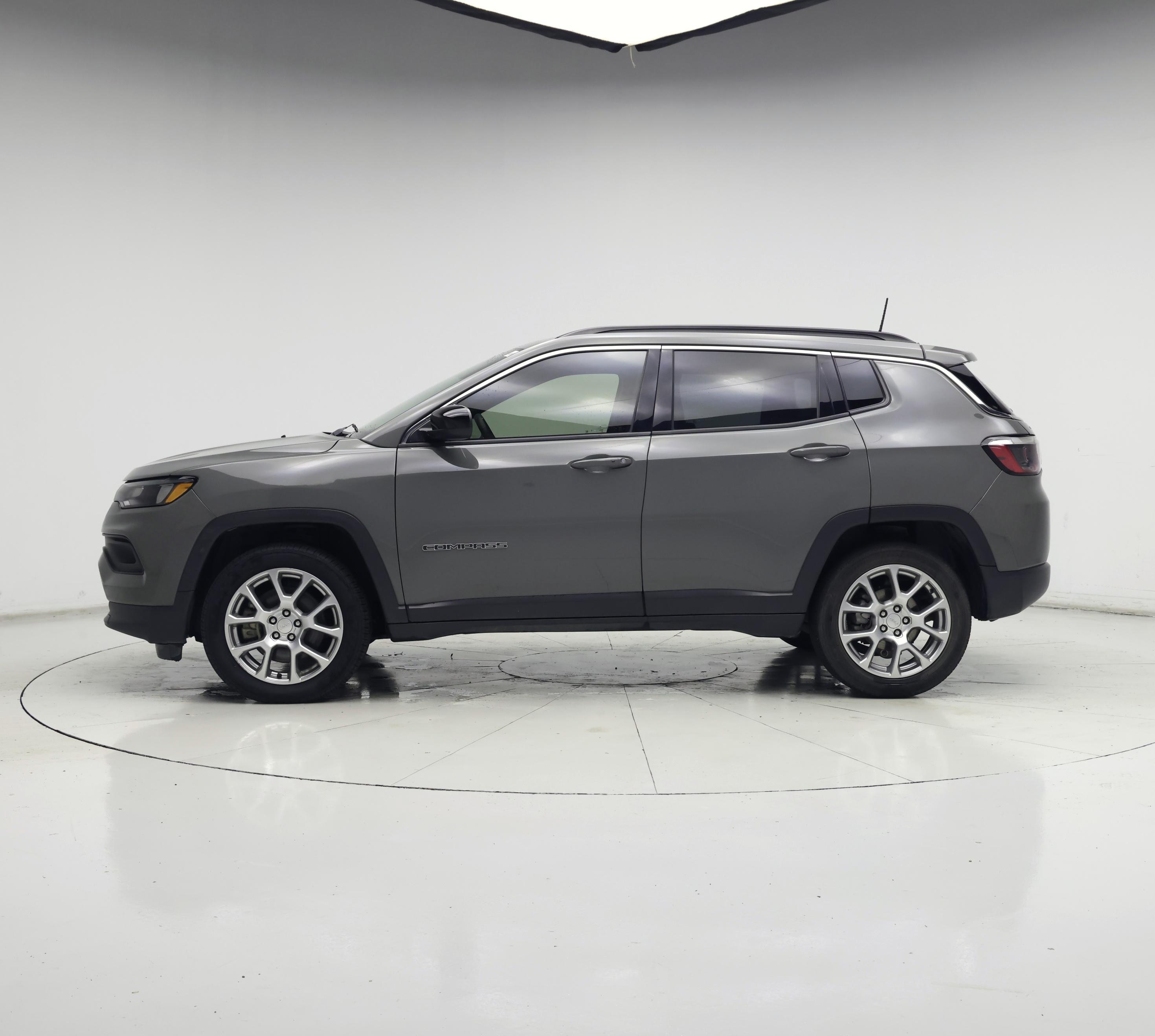 Thumbnail: 2023 Jeep Compass - 3