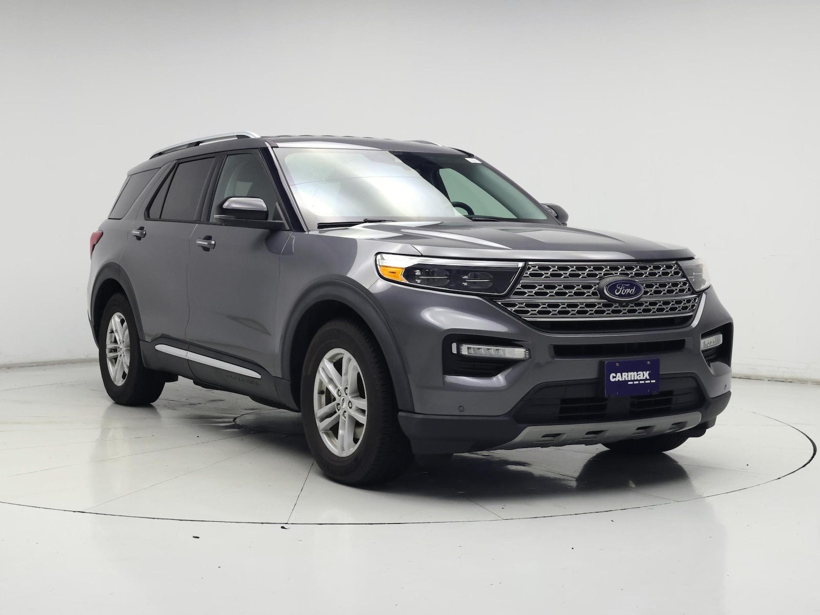 2021 Ford Explorer Limited - Photo 2