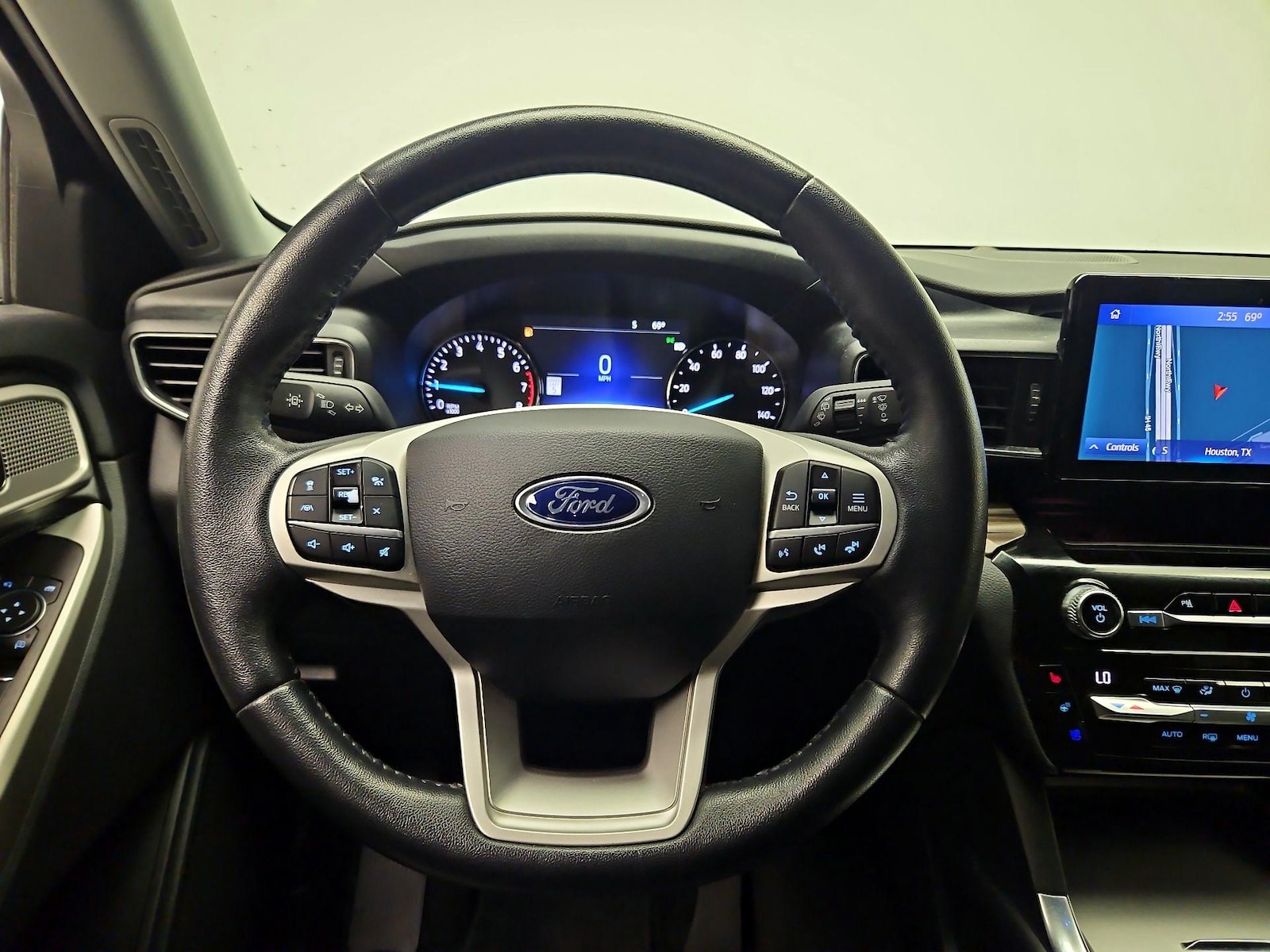 2021 Ford Explorer Limited - Photo 11