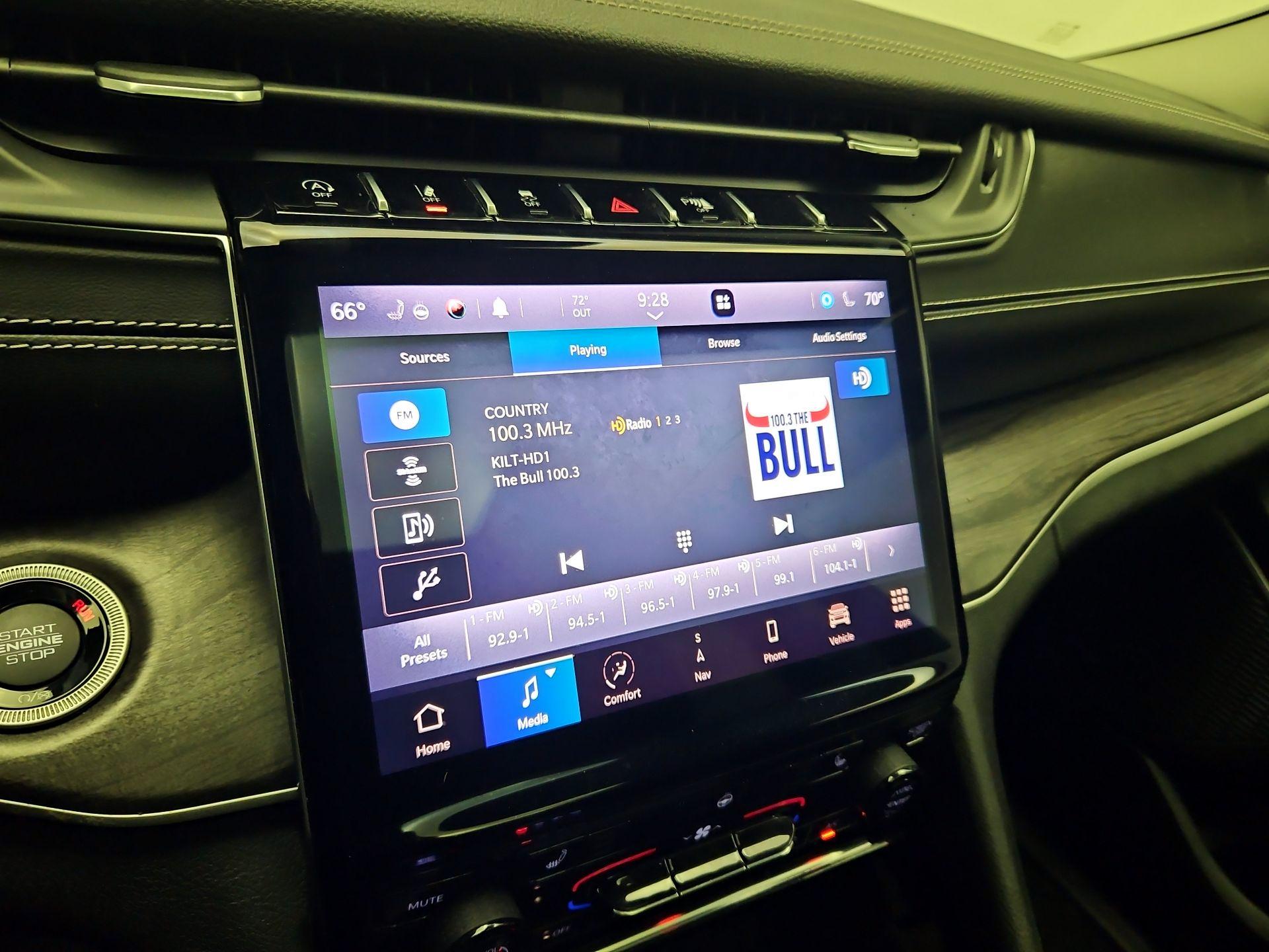 Thumbnail: 2021 Jeep Grand Cherokee L - 16