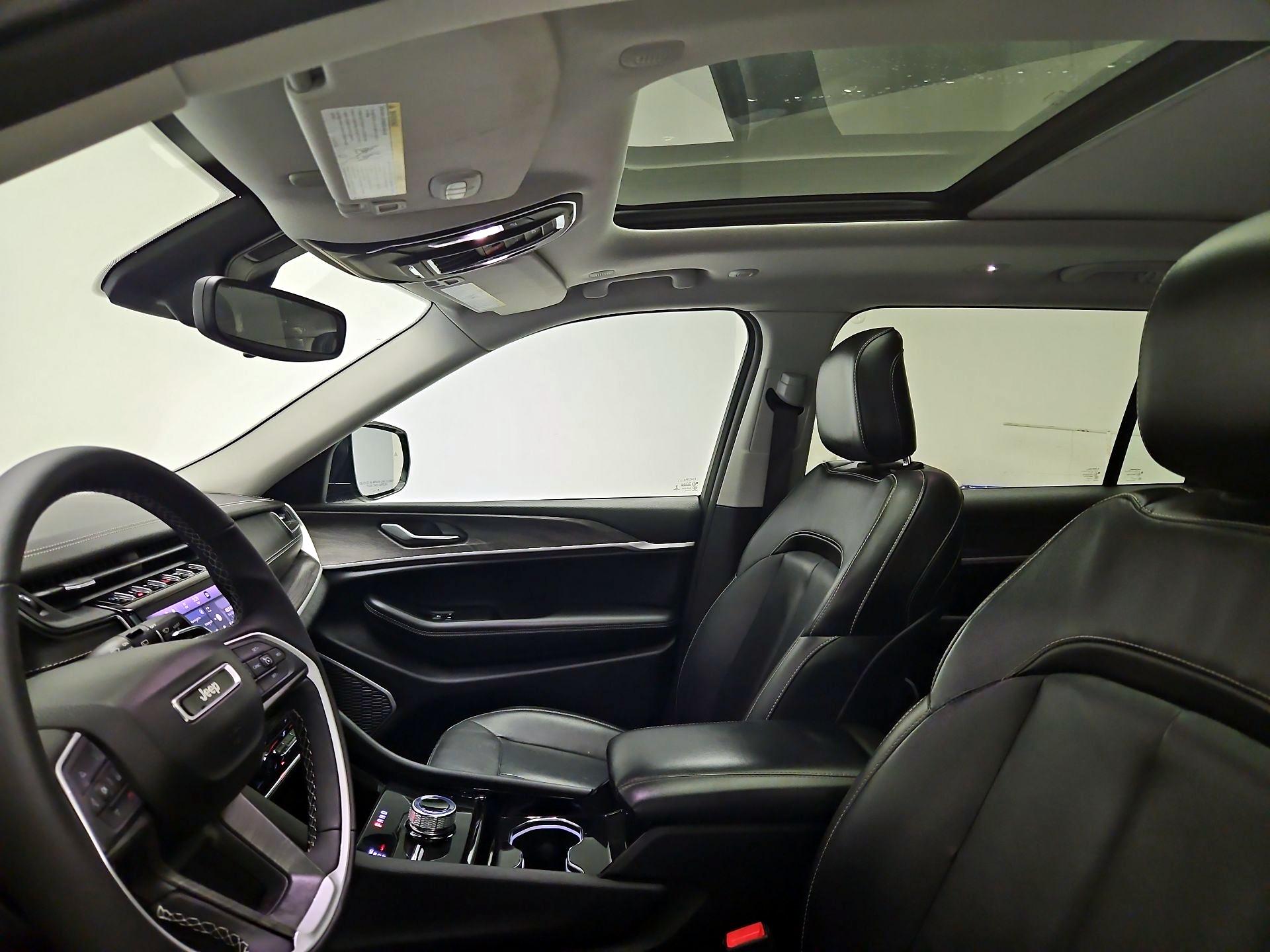 Thumbnail: 2021 Jeep Grand Cherokee L - 20