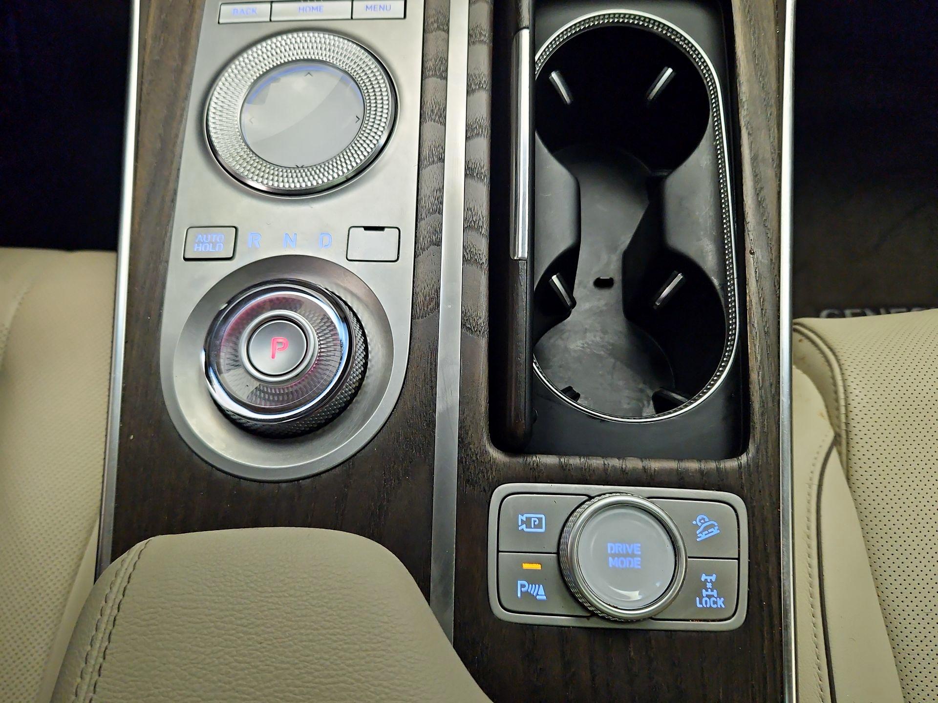 Thumbnail: 2022 Genesis GV80 - 18