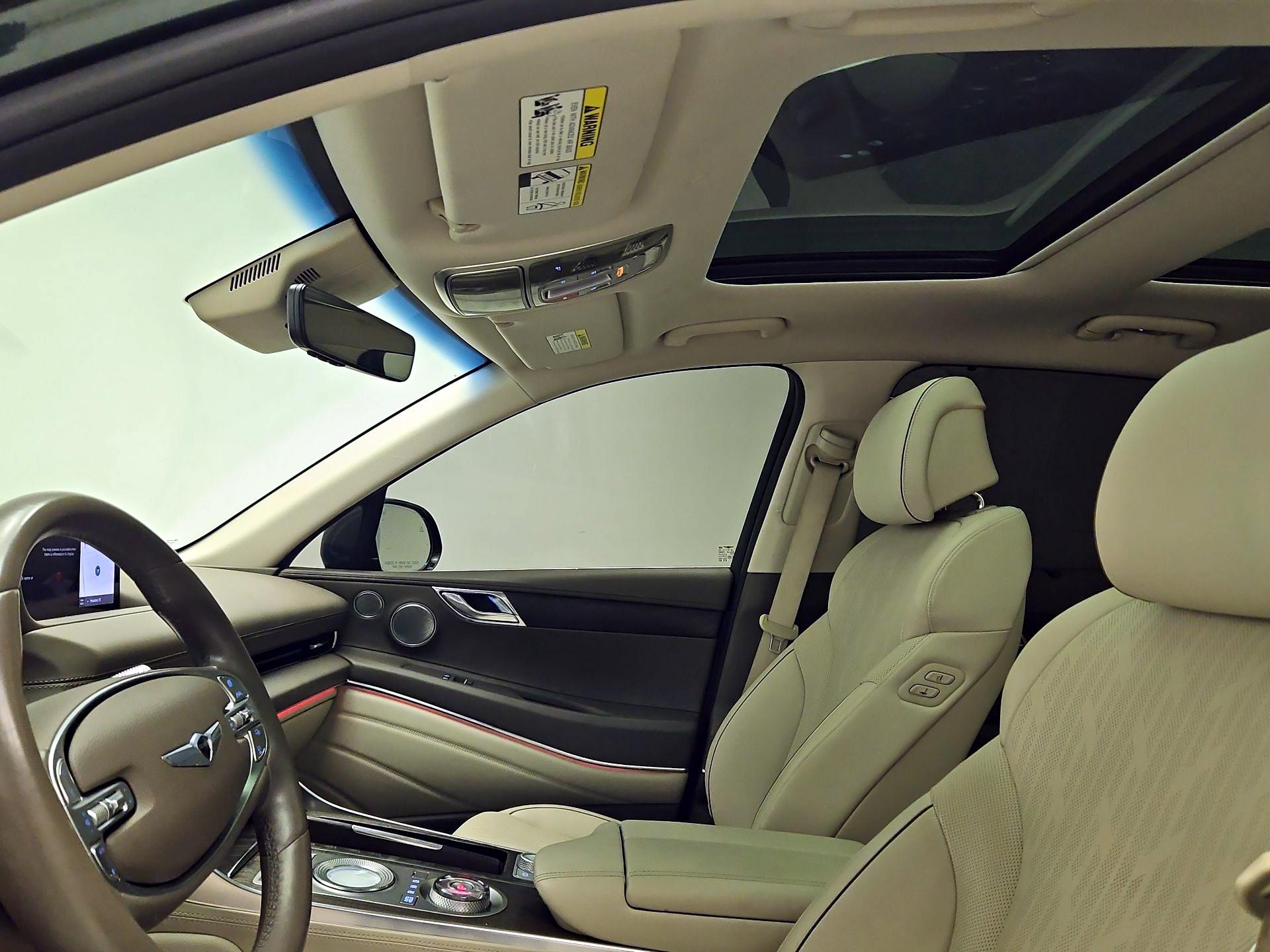 Thumbnail: 2022 Genesis GV80 - 20