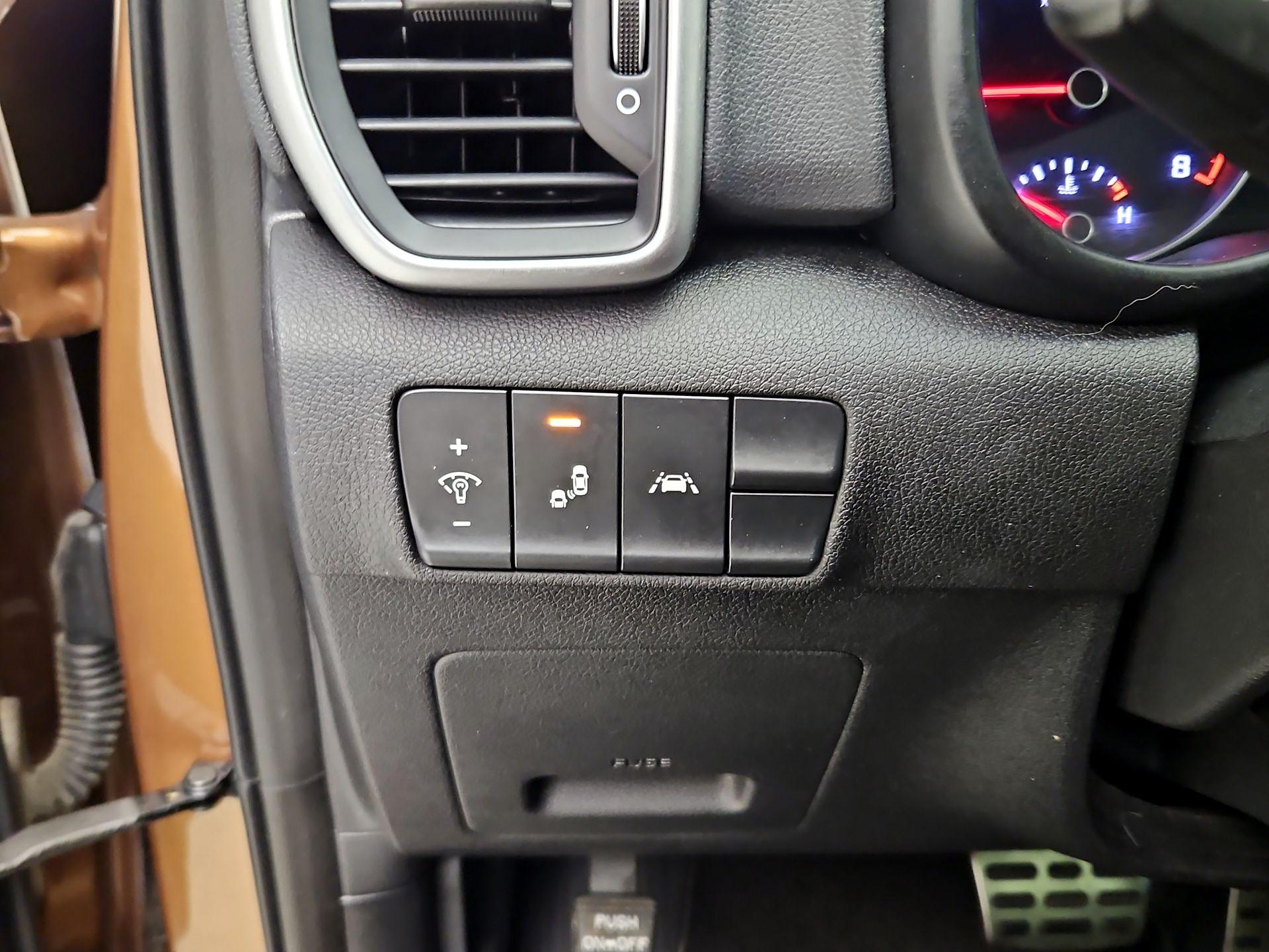 Thumbnail: 2020 Kia Sportage - 13