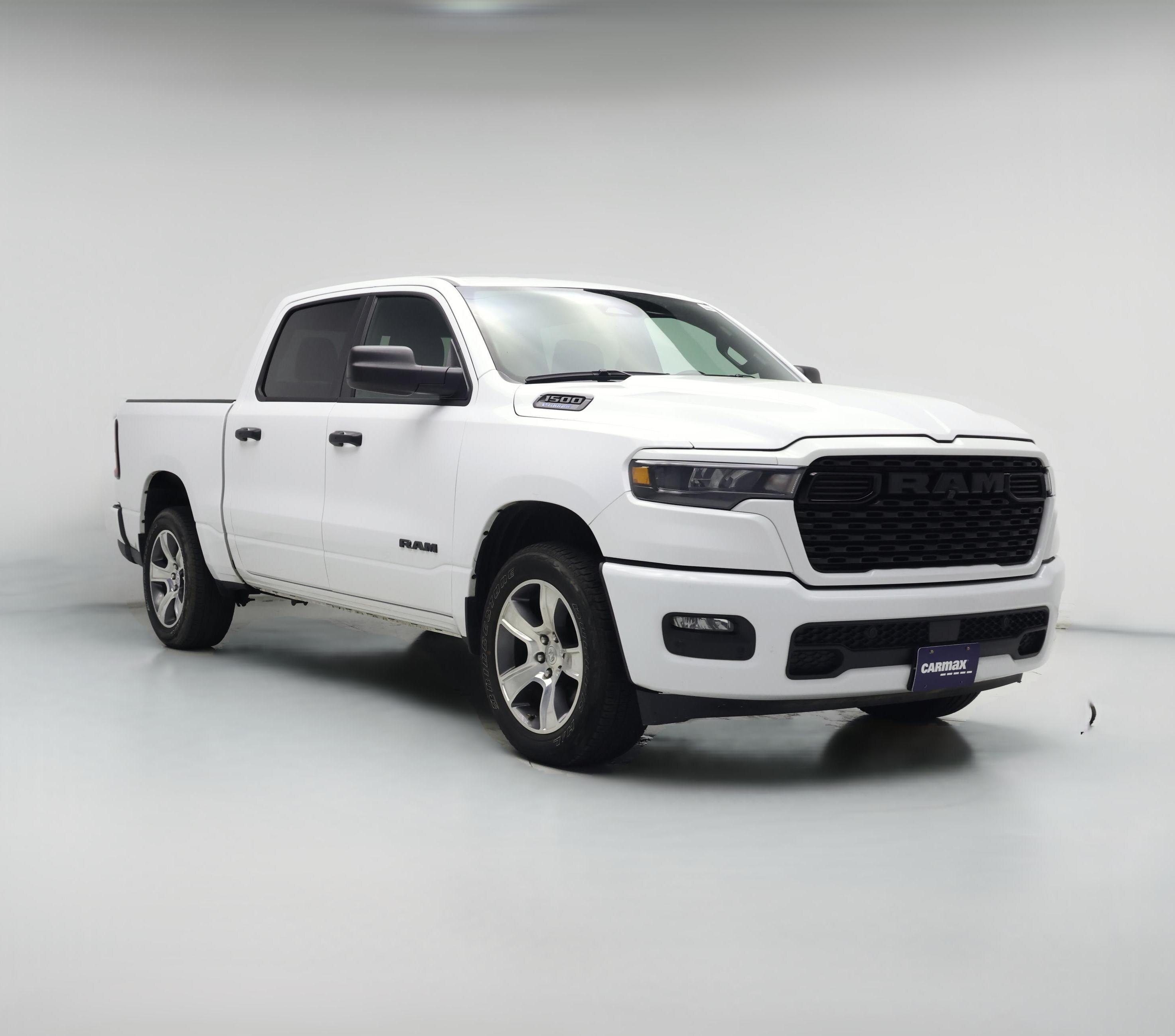 Thumbnail: 2025 RAM 1500 - 1