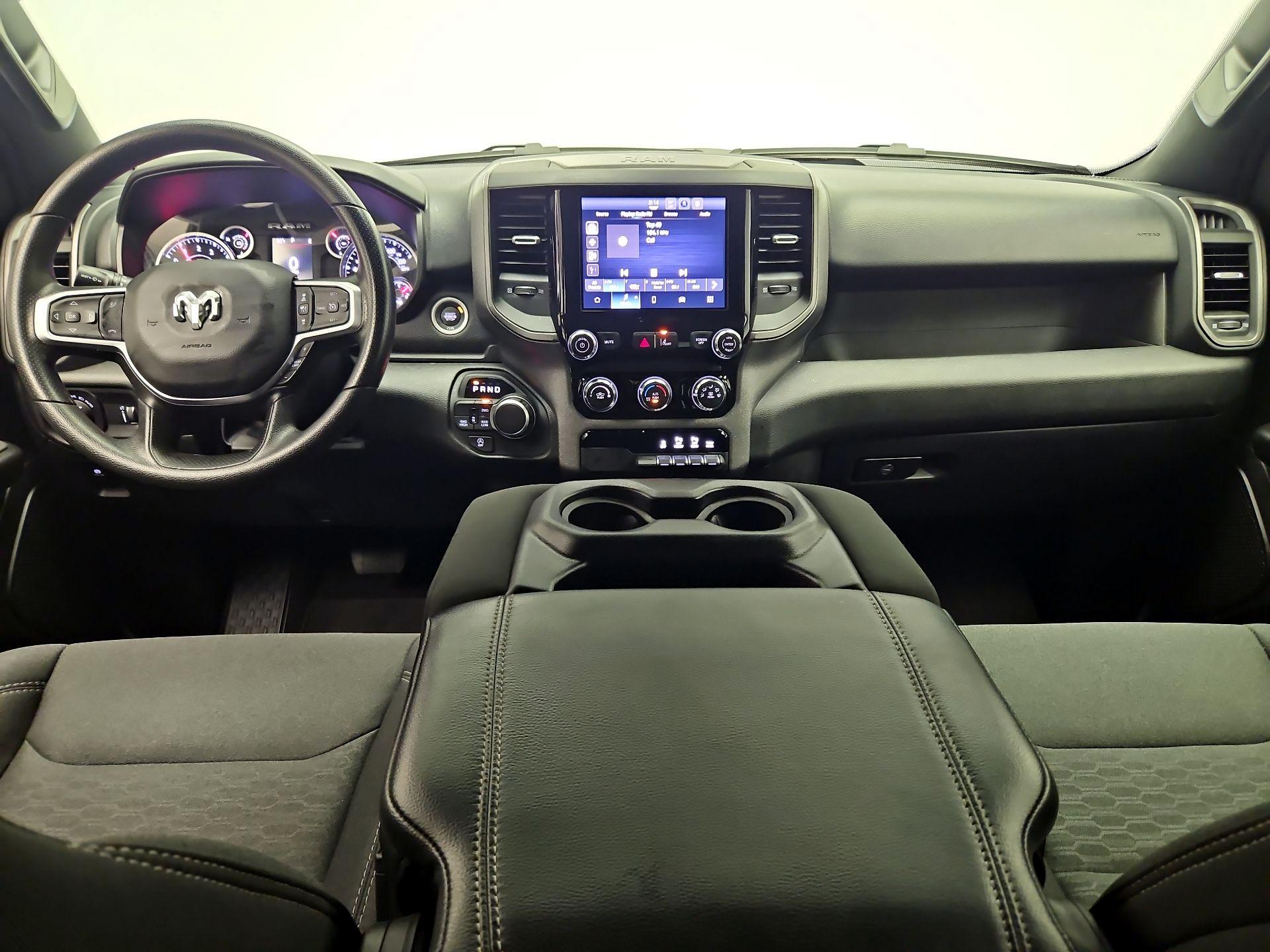 Thumbnail: 2025 RAM 1500 - 9