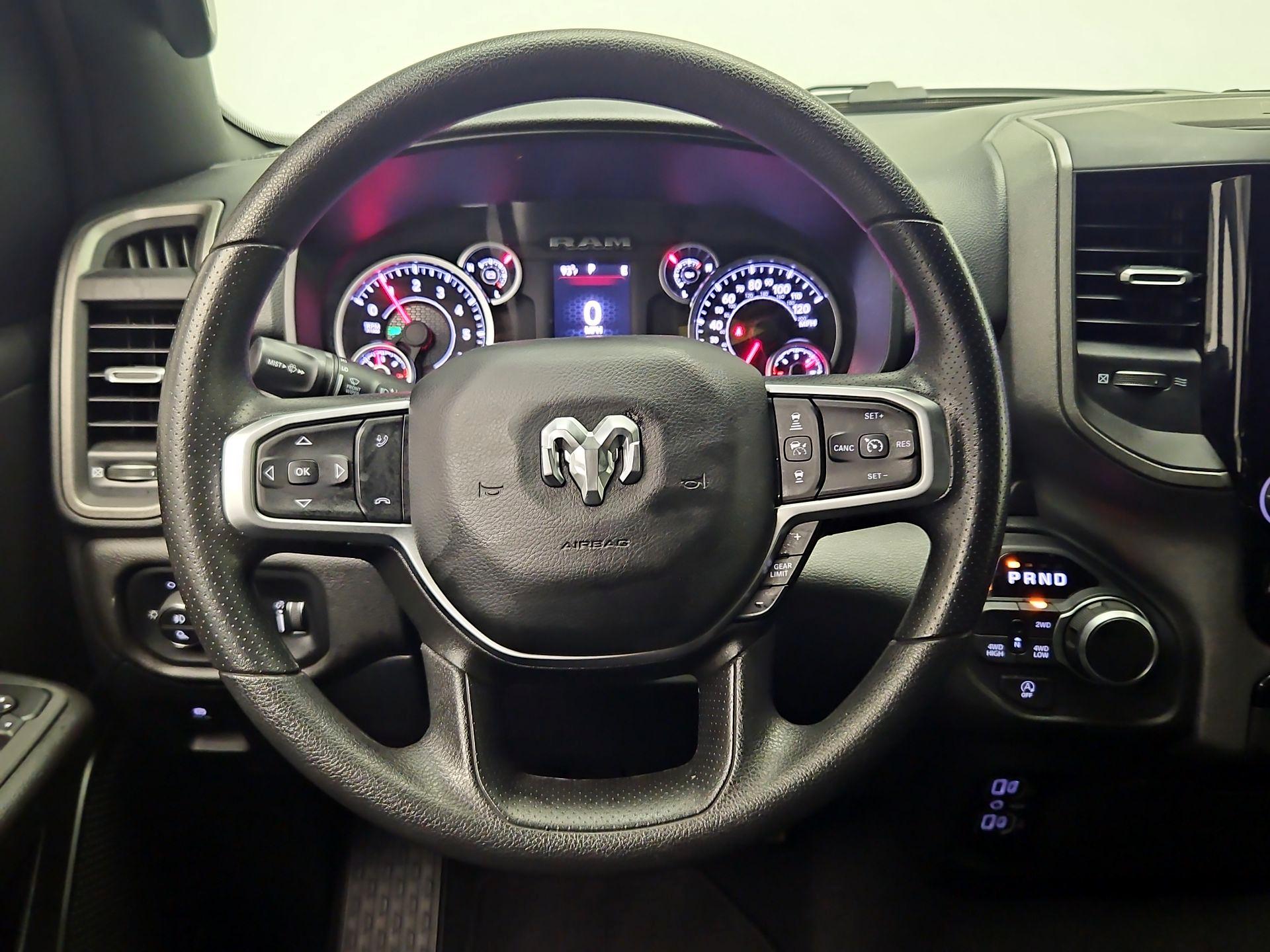 Thumbnail: 2025 RAM 1500 - 10