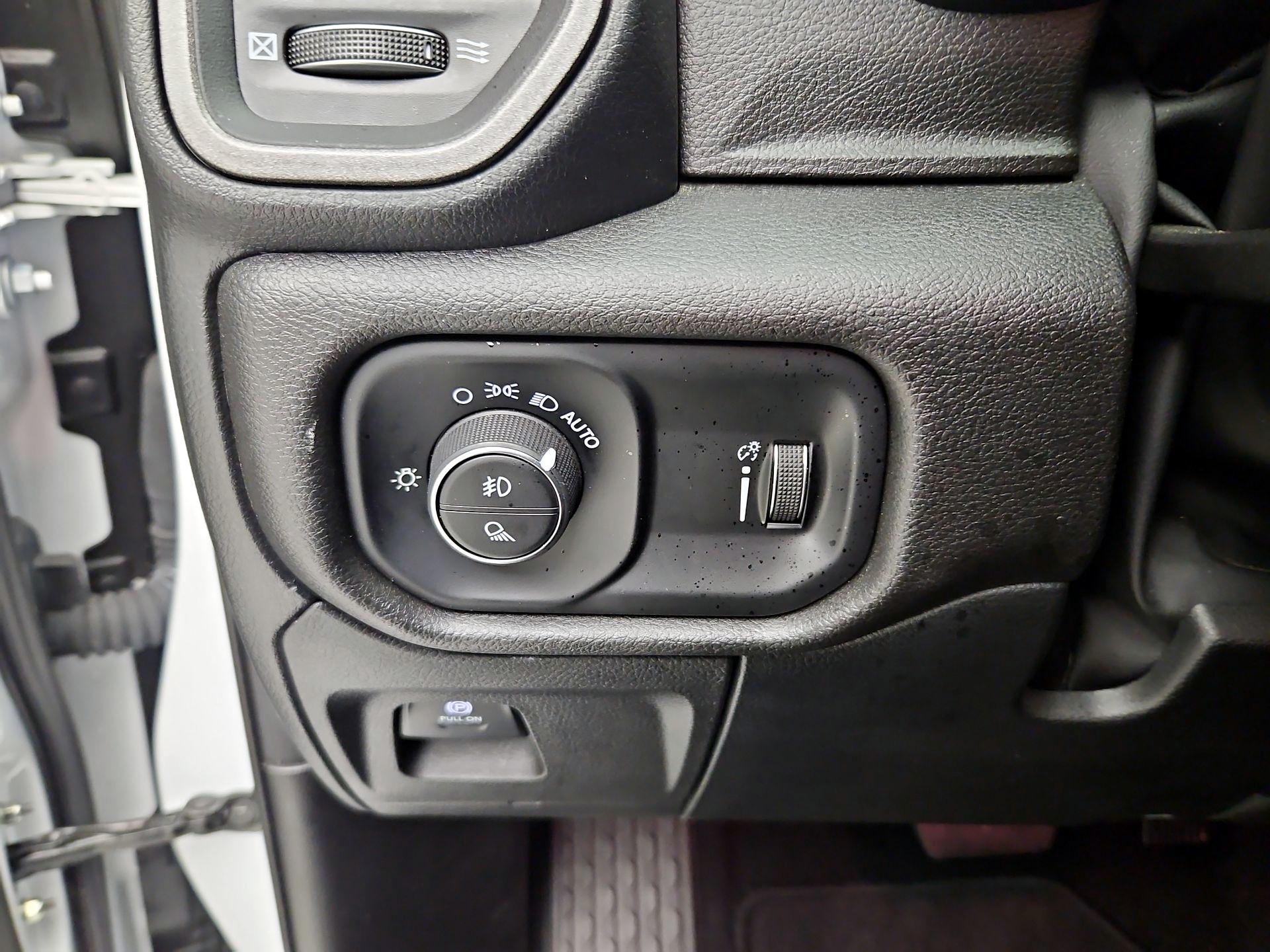 Thumbnail: 2025 RAM 1500 - 13