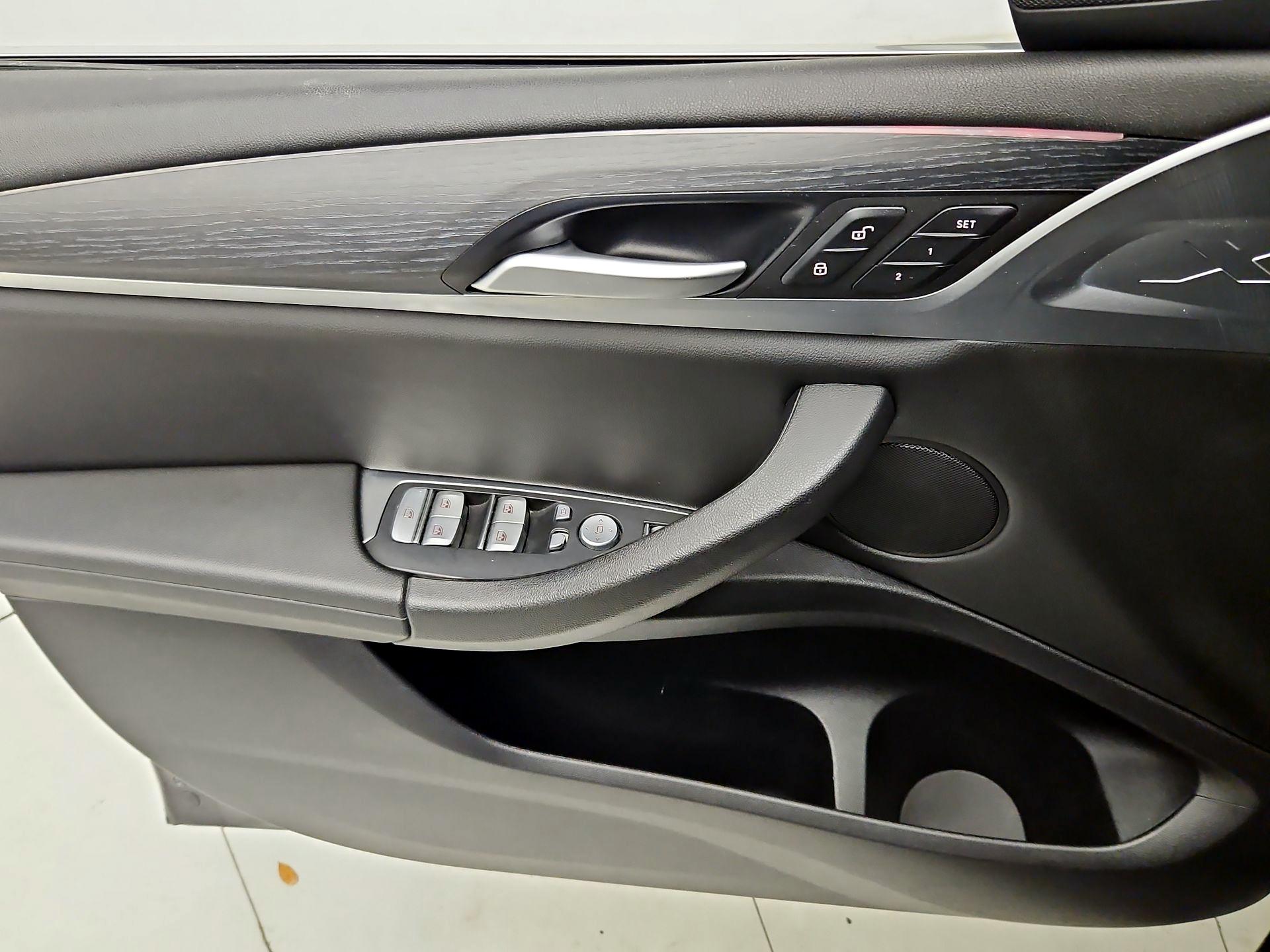 Thumbnail: 2024 BMW X4 - 12