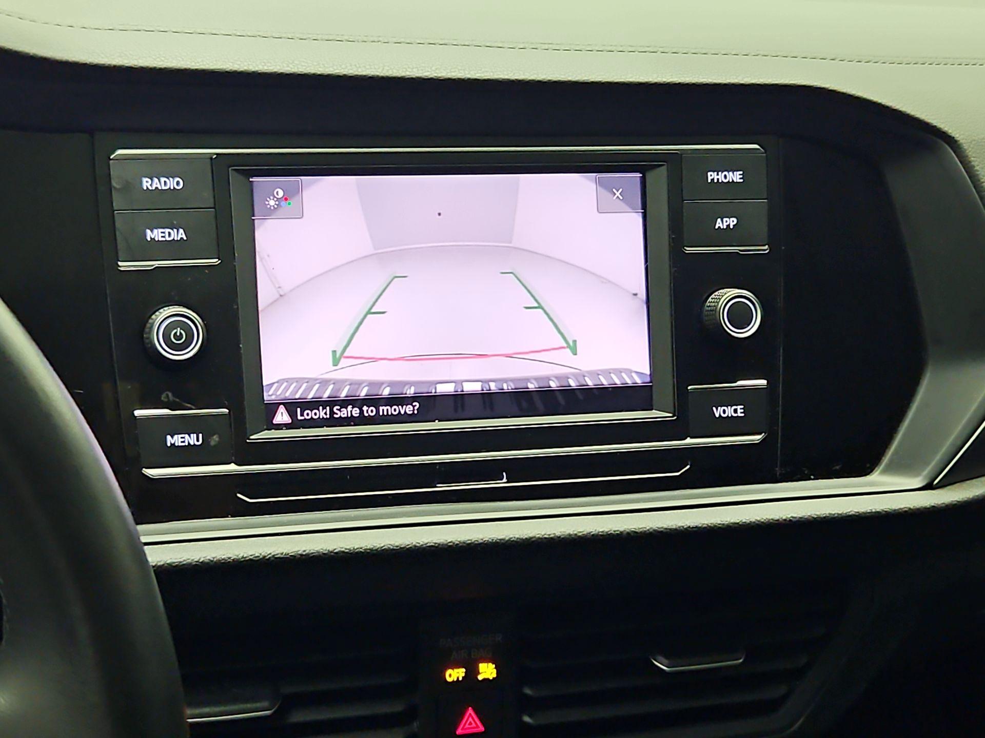 Thumbnail: 2024 Volkswagen Jetta - 14