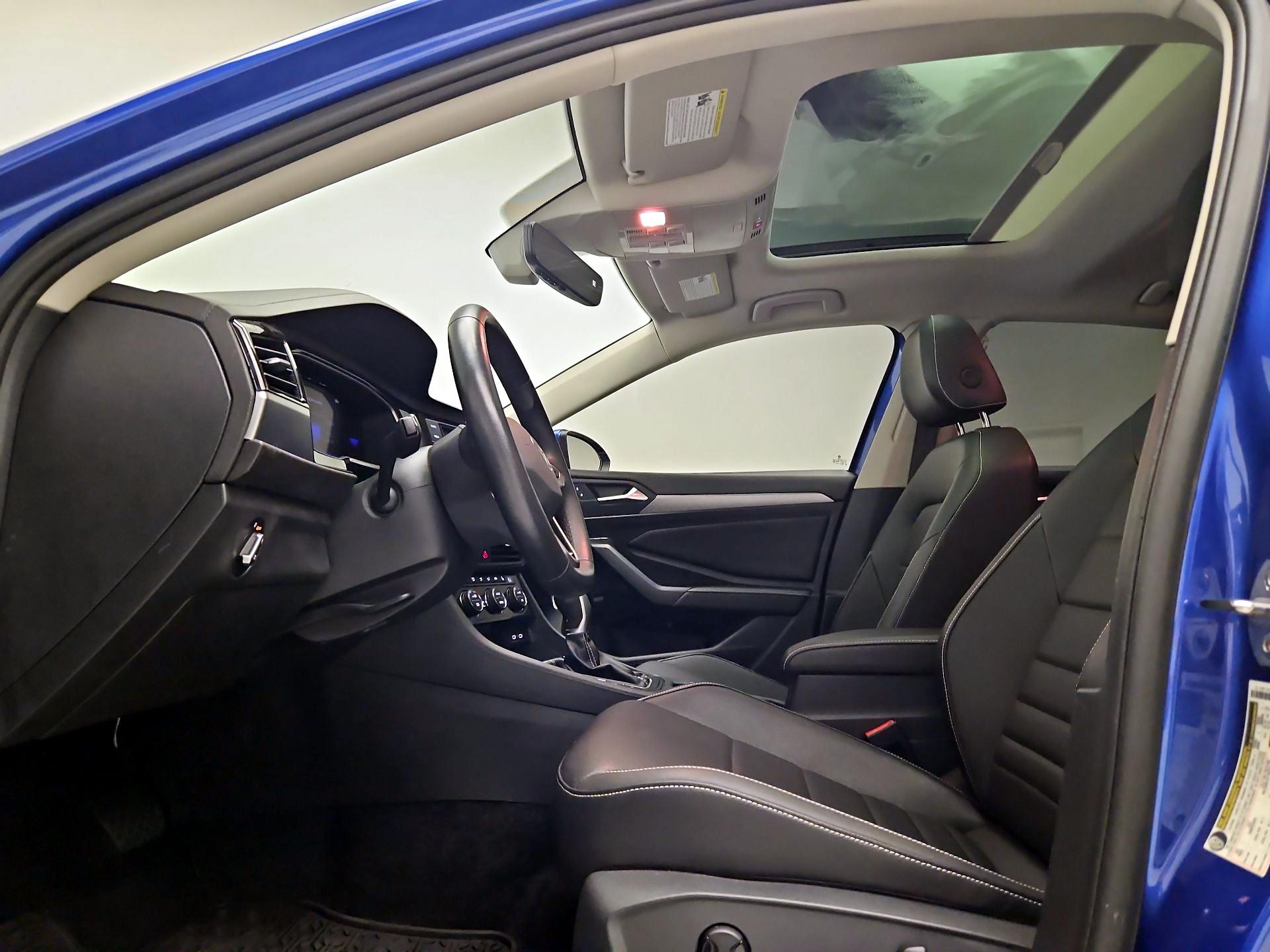 Thumbnail: 2024 Volkswagen Jetta - 19