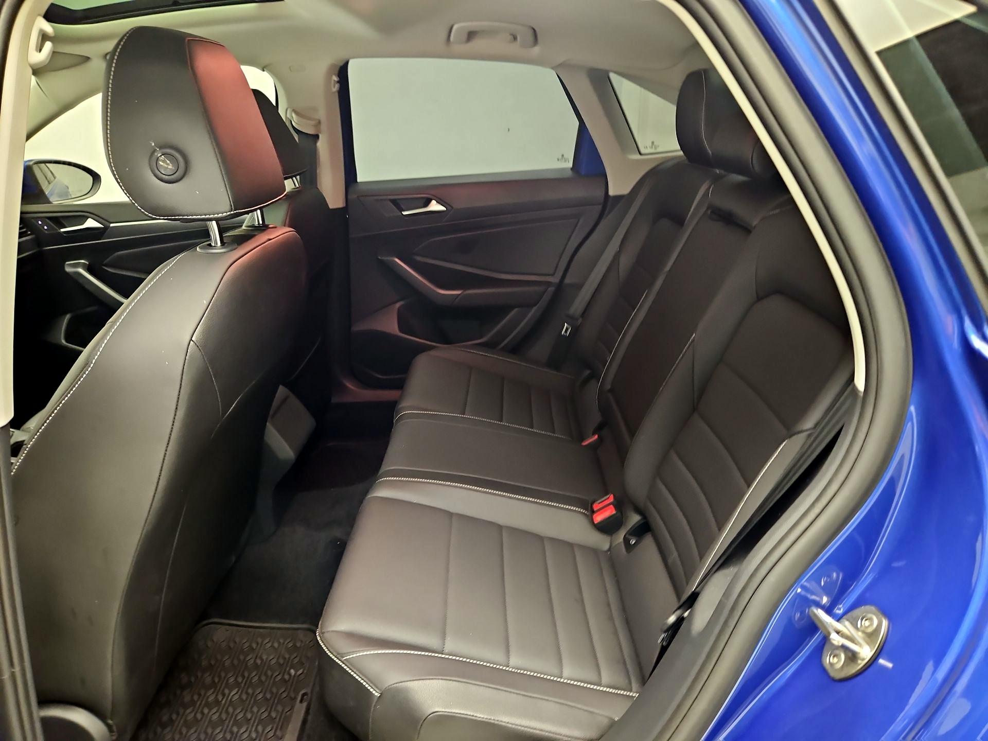 Thumbnail: 2024 Volkswagen Jetta - 20