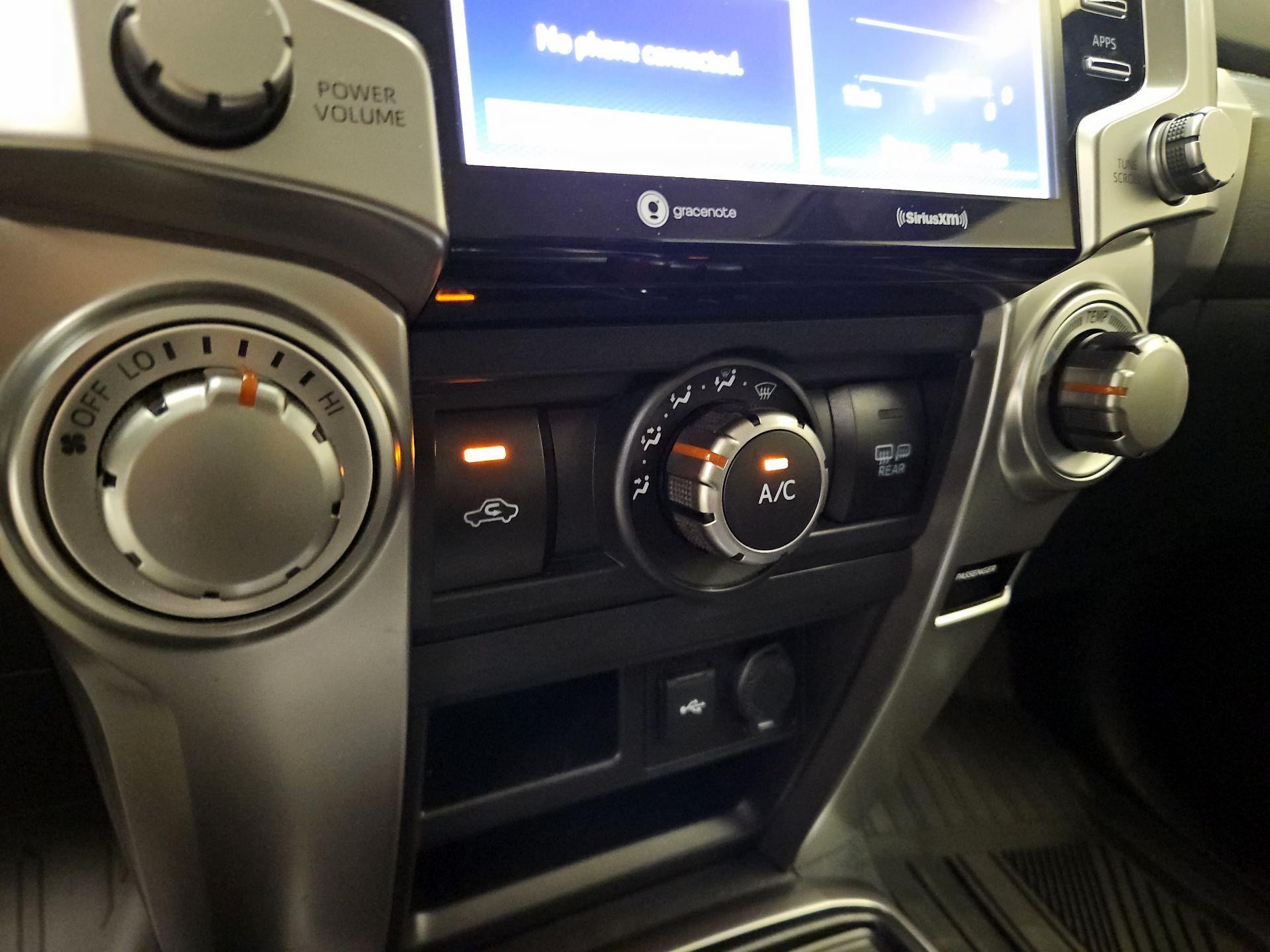 Thumbnail: 2024 Toyota 4Runner - 16