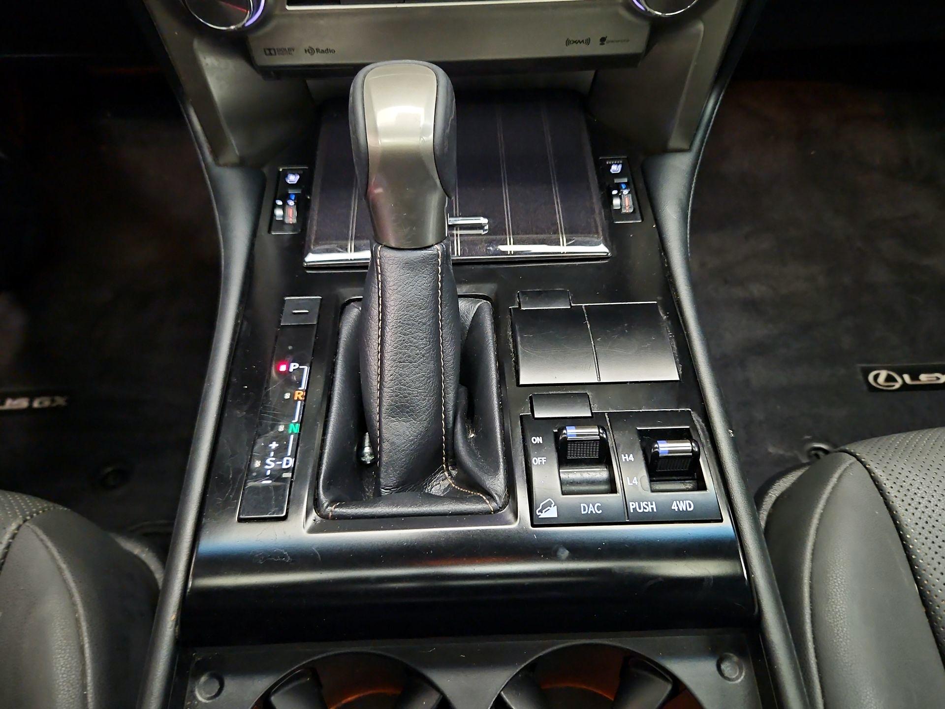 Thumbnail: 2021 Lexus GX - 18